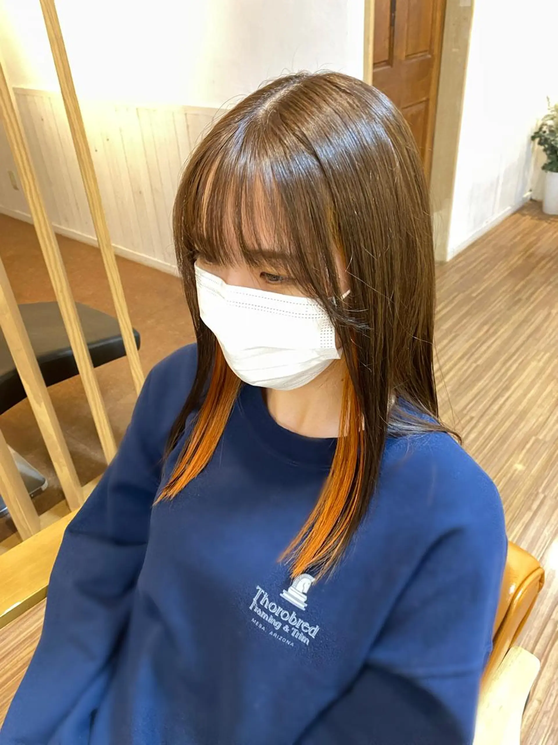 ミディアム カラー ベージュカラー 透明感カラー イヤリングカラー ハイトーンカラー インナーカラー 襟足でお悩みの方✂︎ くびれ職人ハシモトのヘアスタイル