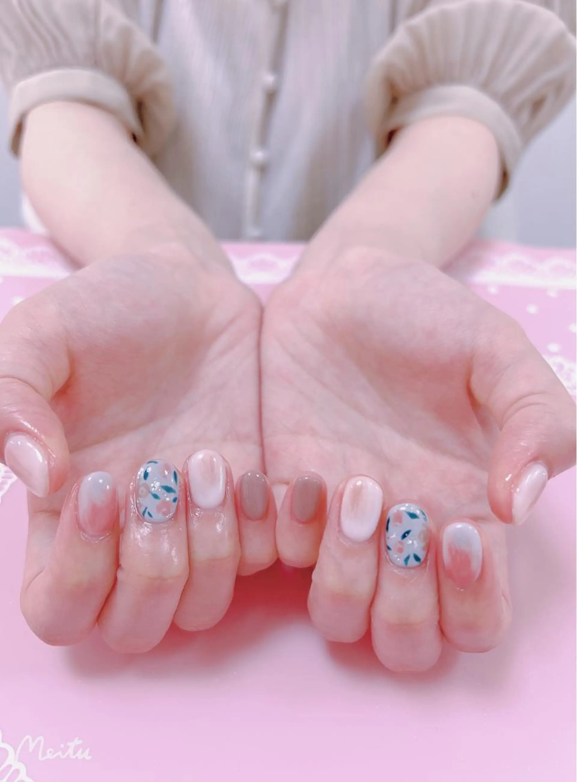 ネイル はぴねす所属・横浜 美夢のネイルデザイン