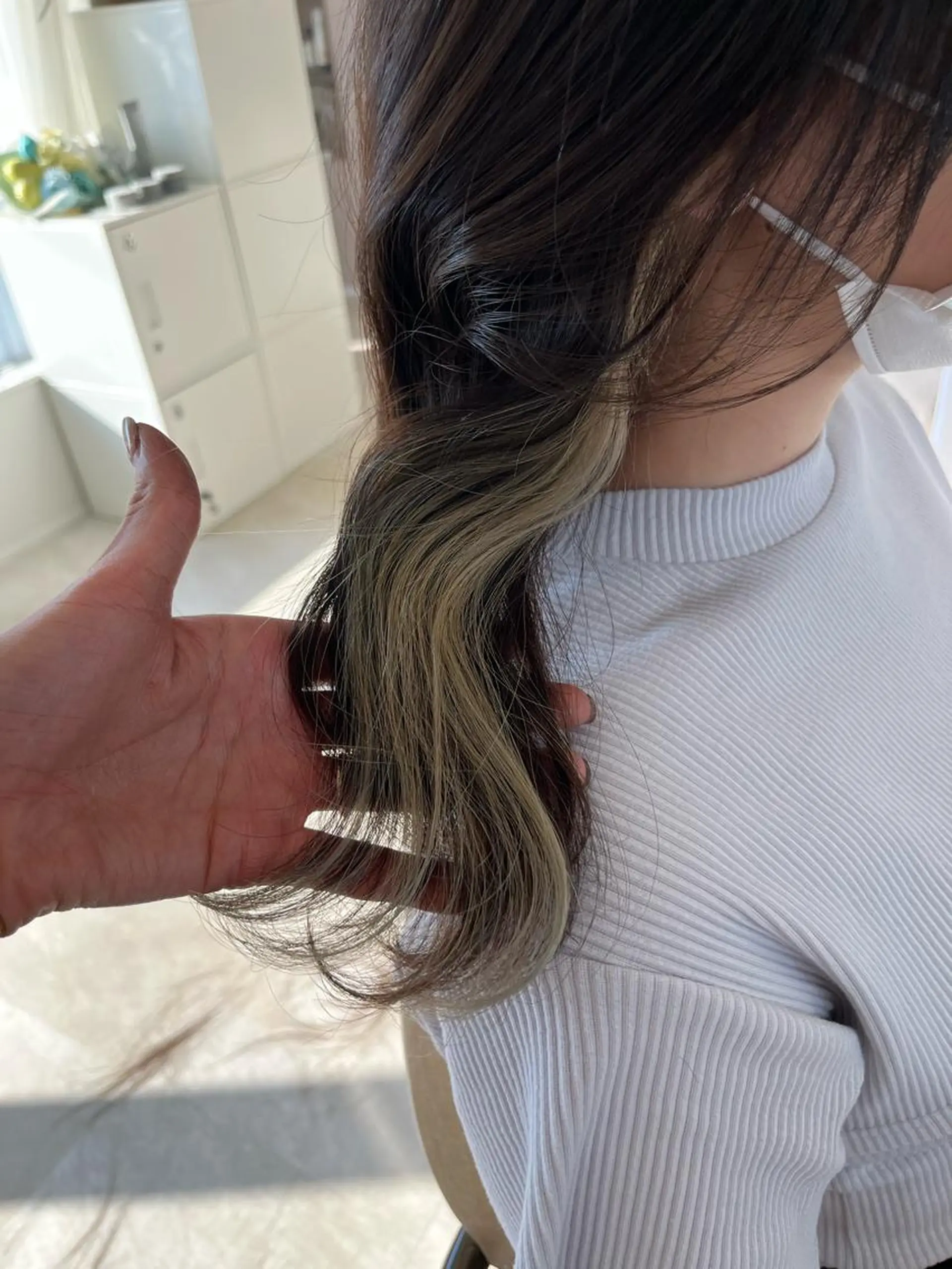 セミロング ヘアカラー 加藤 明香里のヘアスタイル