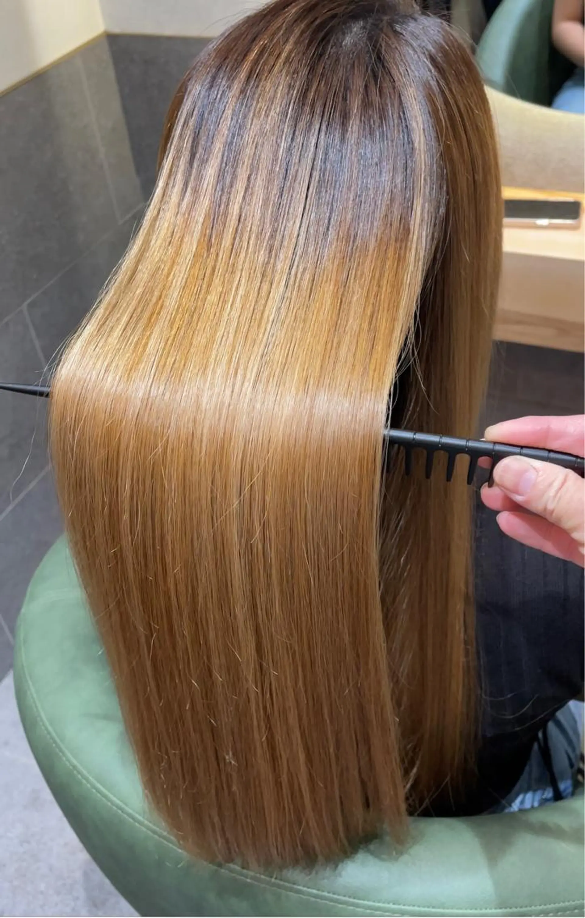 ロング 髪質改善カラー 清利あやなのヘアスタイル