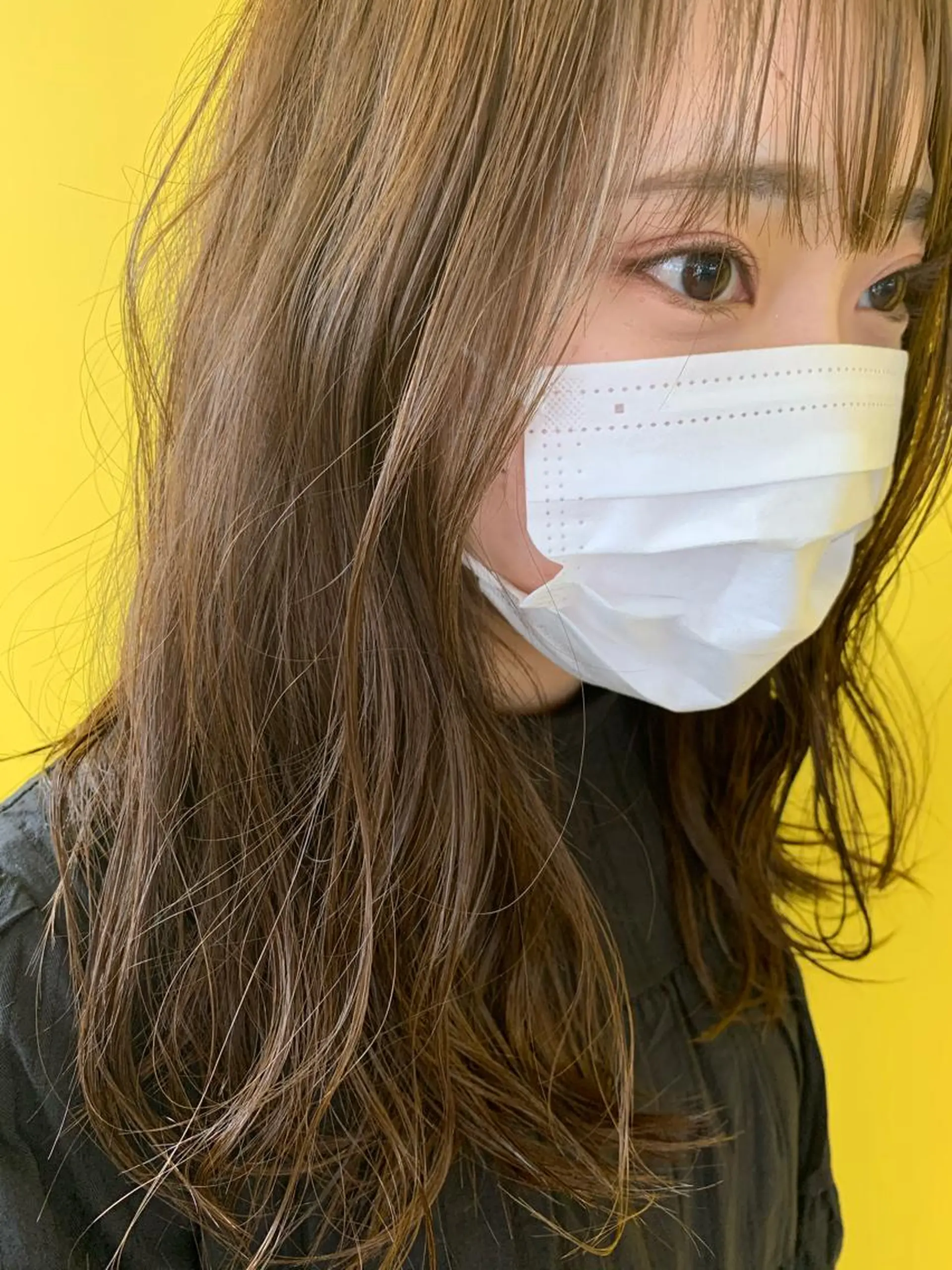 ロング アッシュ 境 菜摘のヘアスタイル