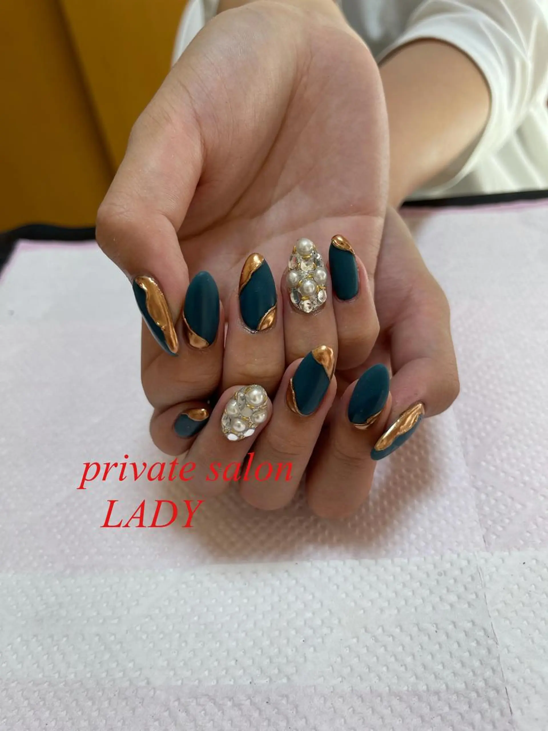 ハンドネイル 桜田 麻菜のネイルデザイン