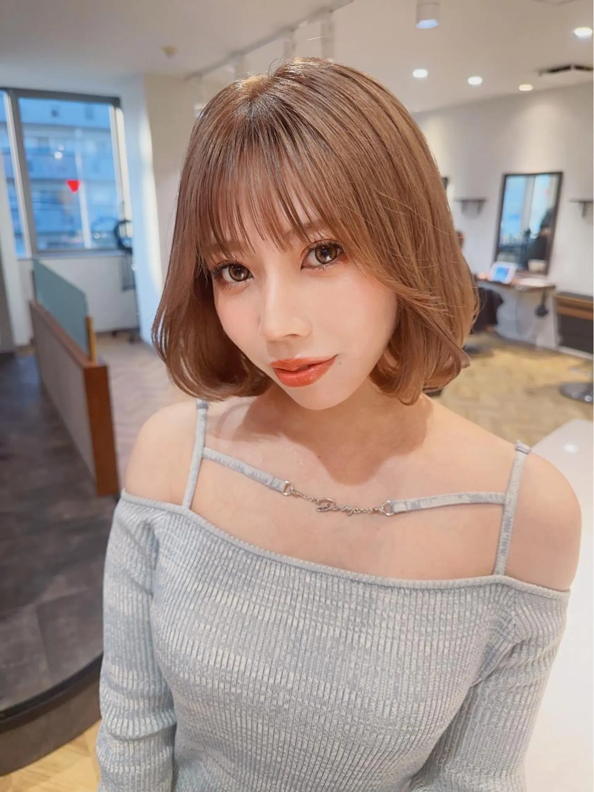 ショート カット ヘアカラー トリートメント かえ🩶韓国ボブ🎀 透明感カラー🥣のヘアスタイル