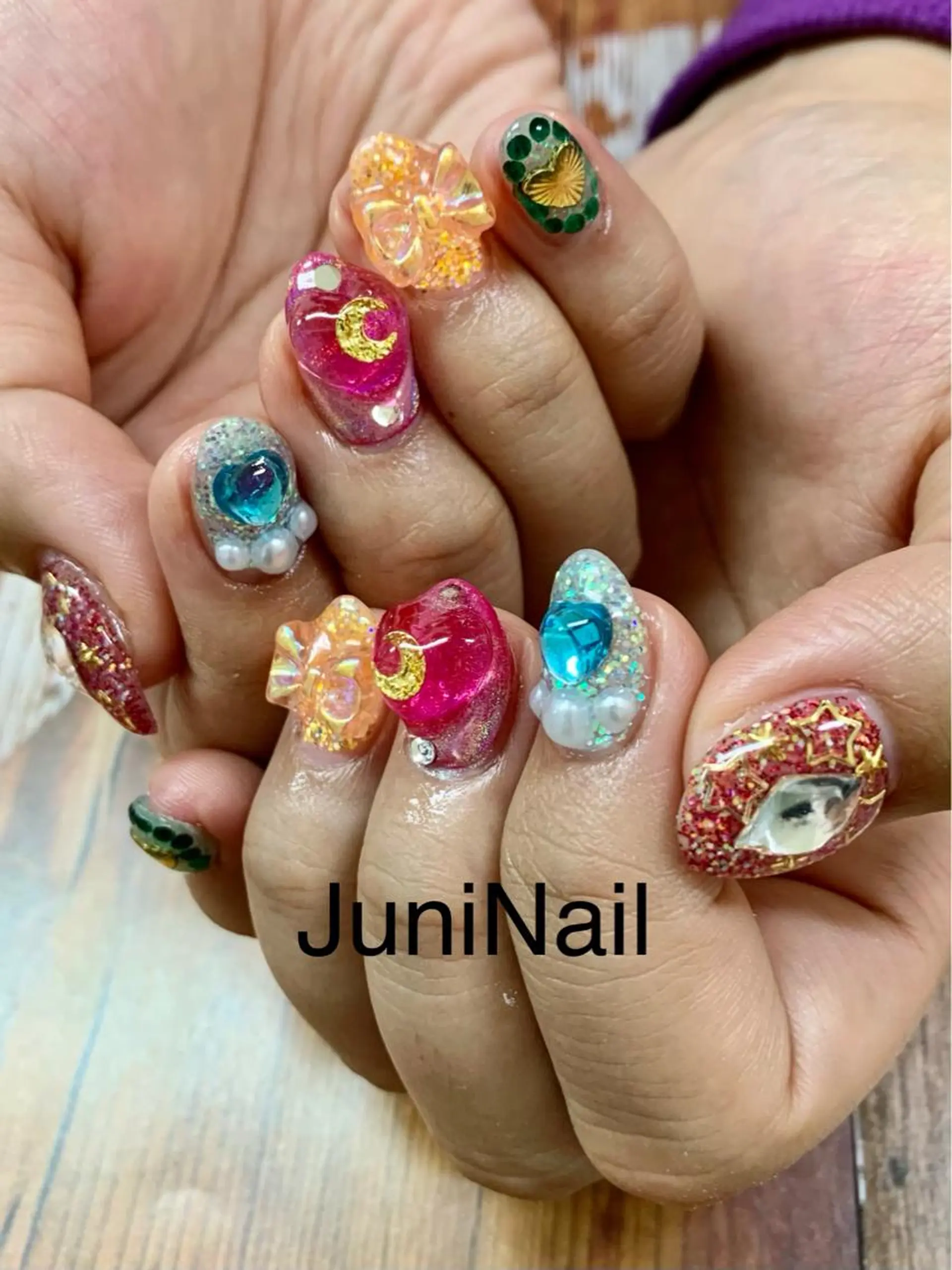 ネイル ハンドネイル JuniNail 주니네일🇰🇷suのネイルデザイン