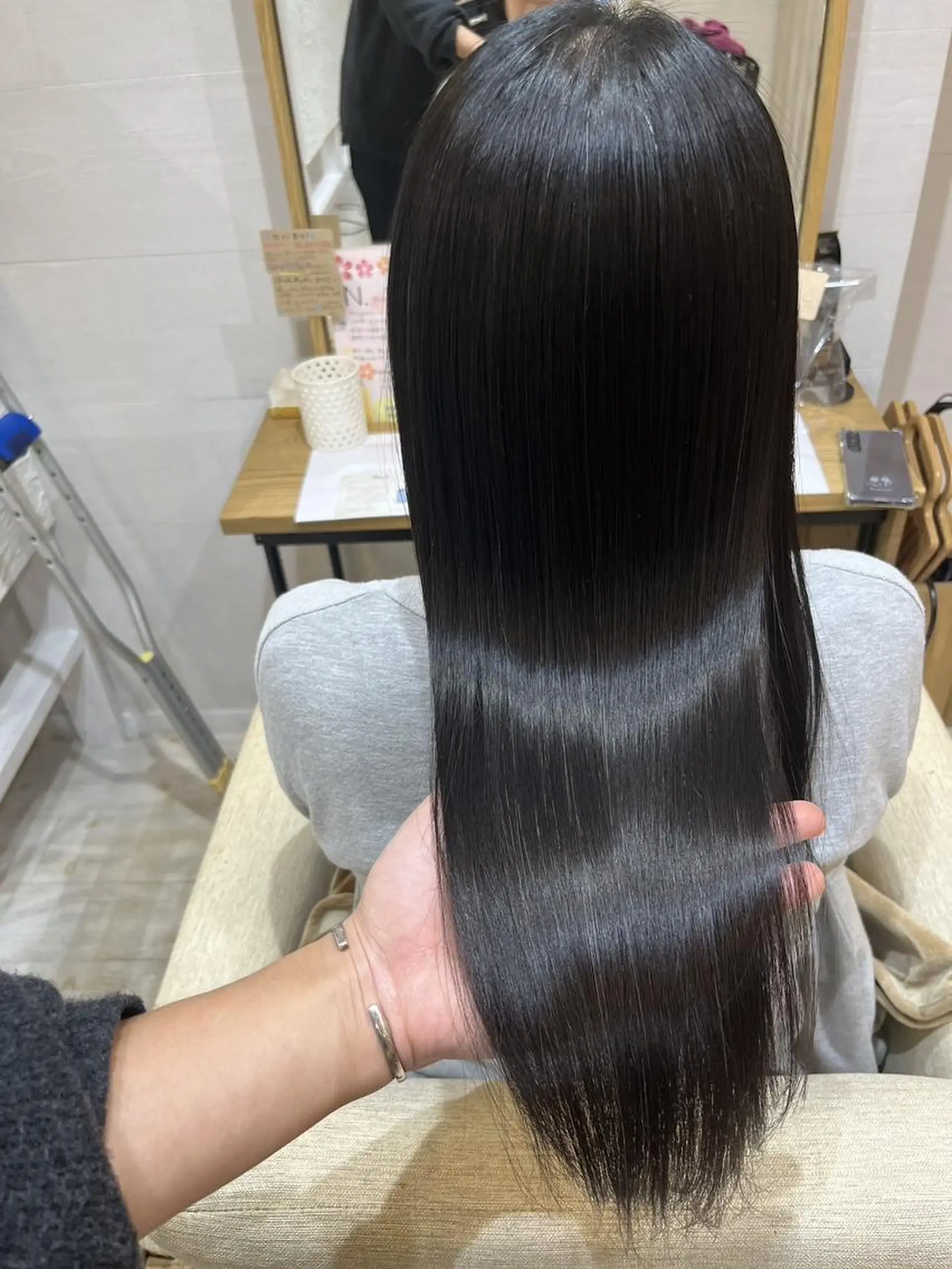 セミロング カラー カット ヘアカラー トリートメント Stellar 髪質改善ステラのヘアスタイル