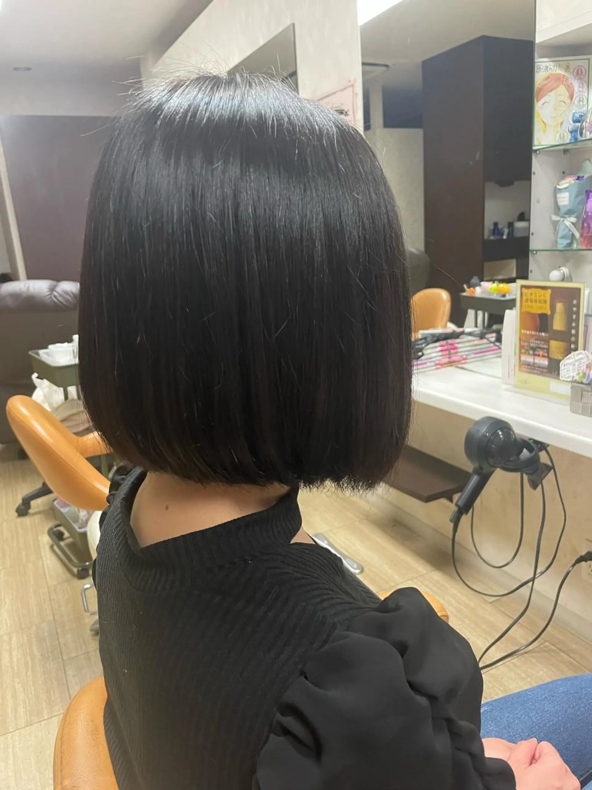 ショート 切りっぱなしボブ ボブ カット 徳留 もも花のヘアスタイル