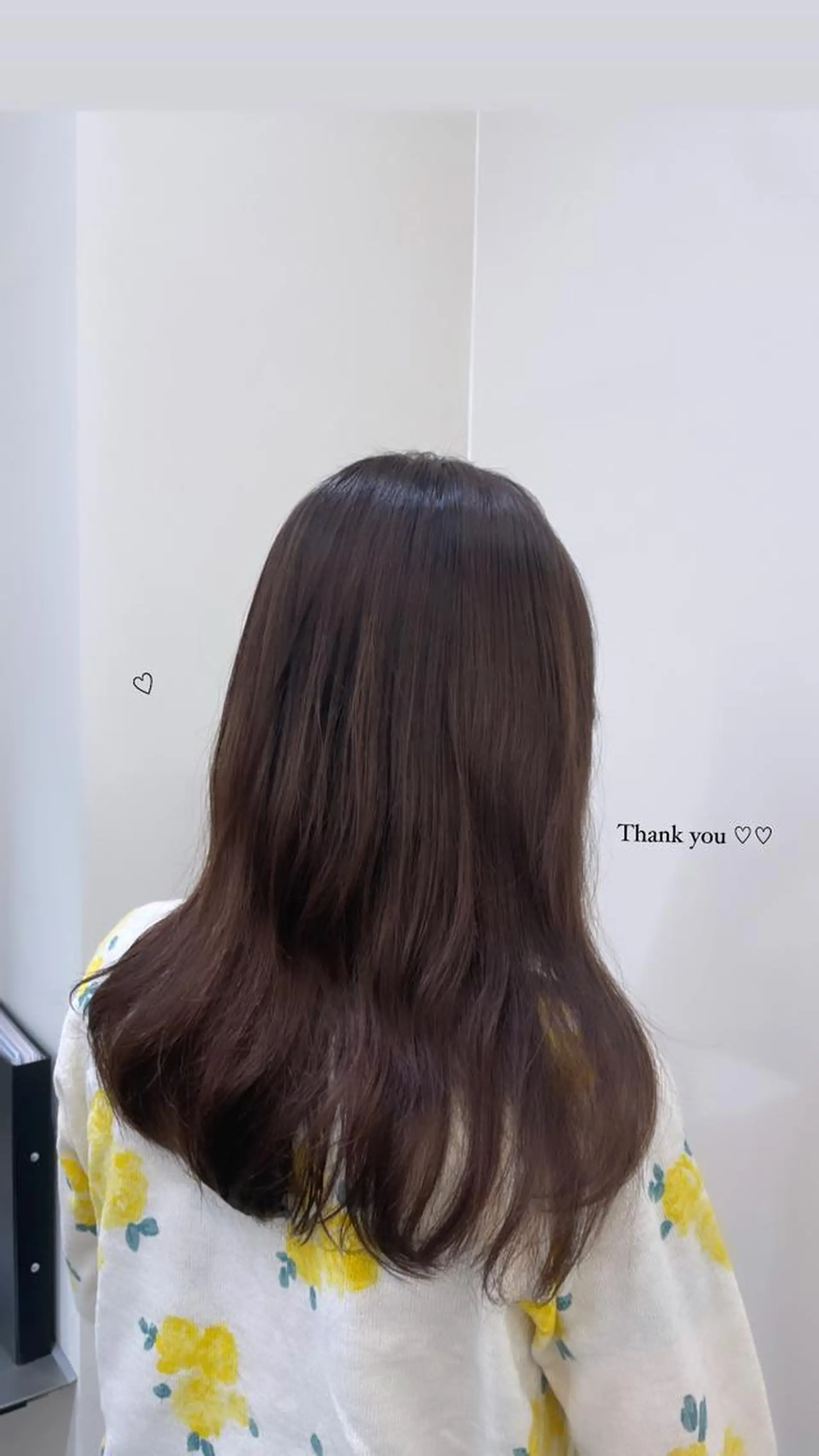 アイブロウ 安達 萌花のヘアスタイル