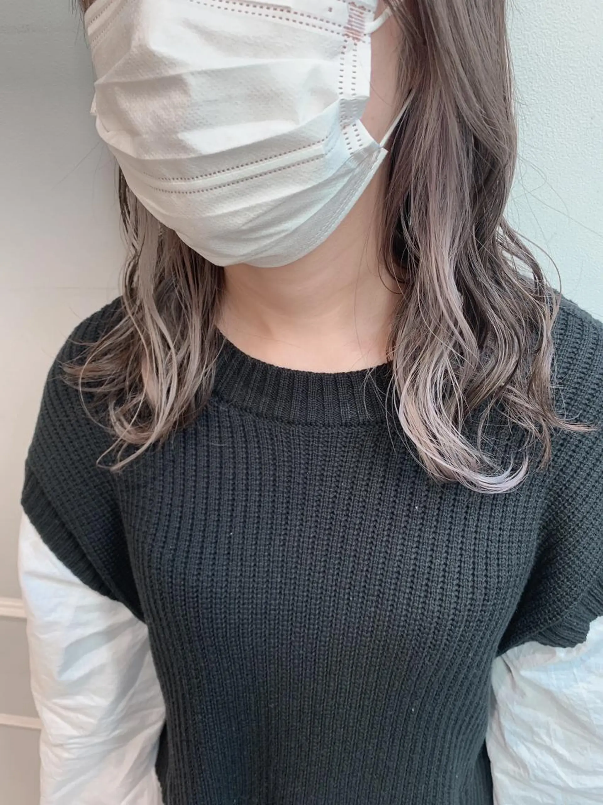 ミディアム カラー ブリーチ イヤリングカラー ヘアカラー トリートメント 🦖鶴岡香純🦖 5/1から復帰しますのヘアスタイル