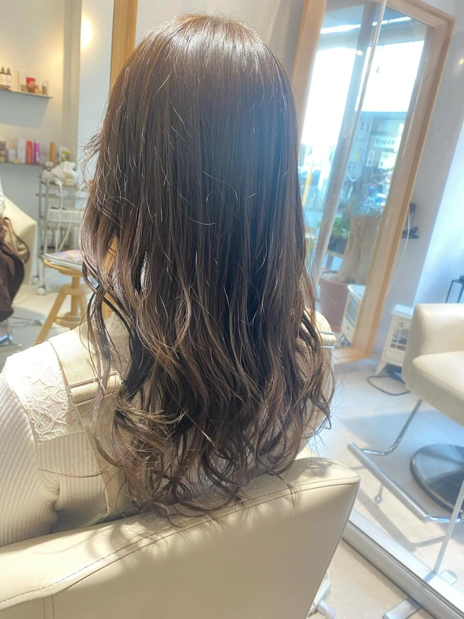 ロング ヘアカラー 安永 涼のヘアスタイル