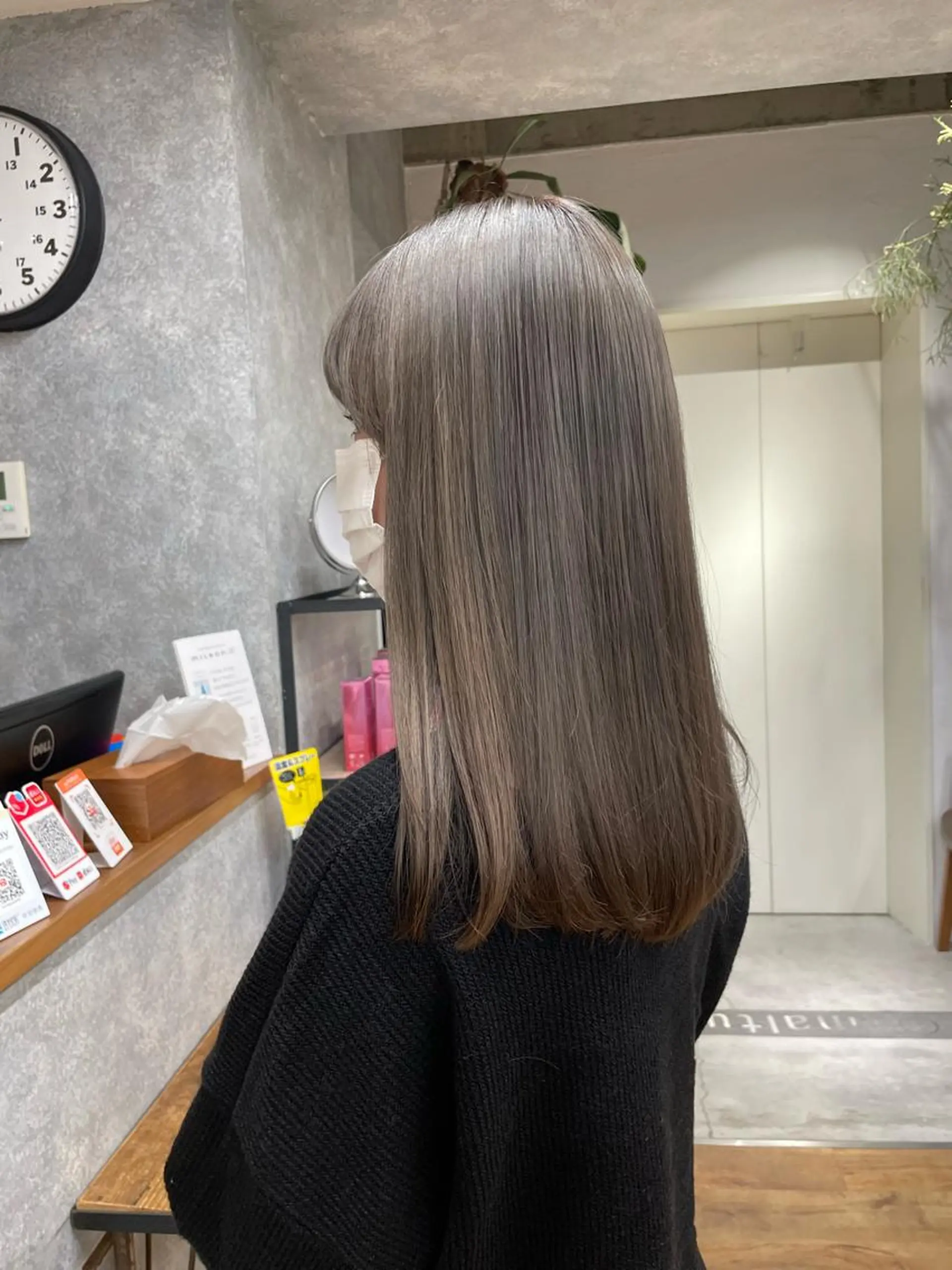 セミロング little  横浜所属・🌷久保田 優🌷のヘアスタイル