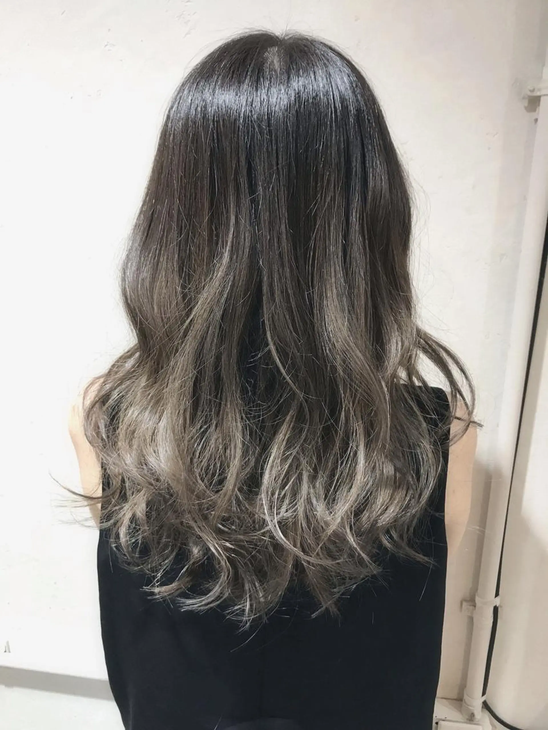 セミロング カラー パーマ ヘアアレンジ グラデーションカラー グレージュ 縮毛矯正/美髪 髪質改善/石田幸輔のヘアスタイル