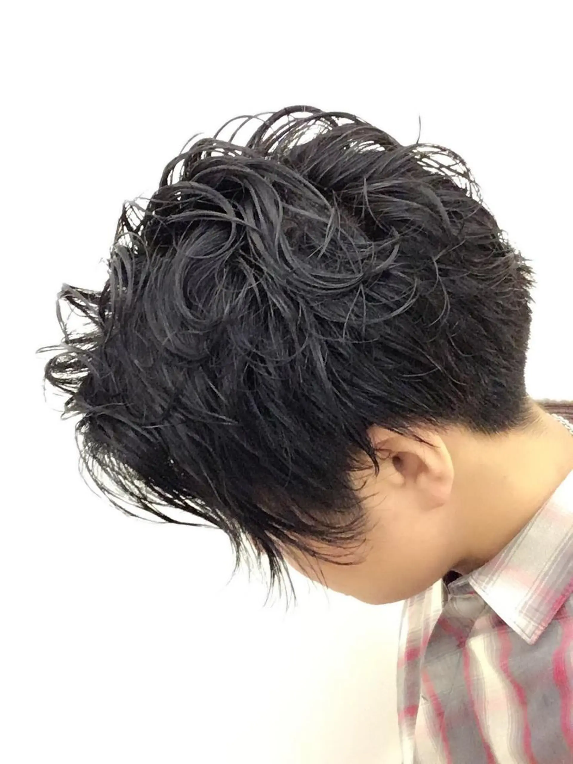 ミディアム パーマ メンズ 鳥越 拓哉のヘアスタイル
