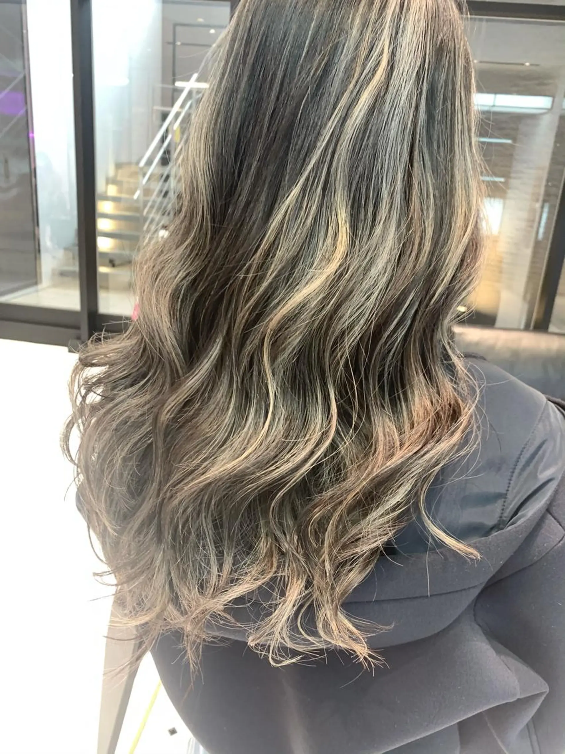 ロング ハイライト 【ミニモ公認】*似合 わせ職人*滝田拳史のヘアスタイル