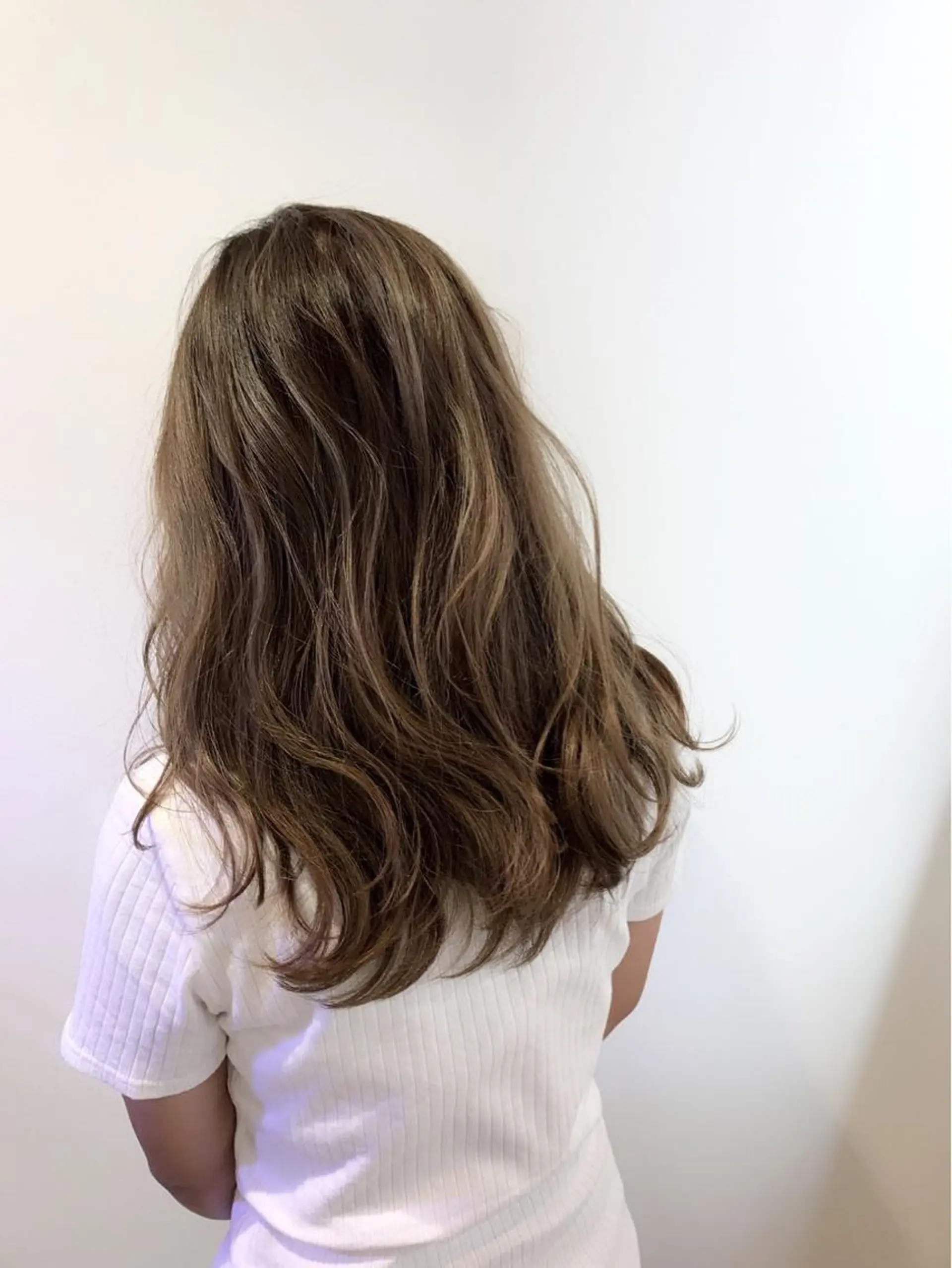 セミロング カラー カット ヘアカラー トリートメント 土井 浩輔のヘアスタイル