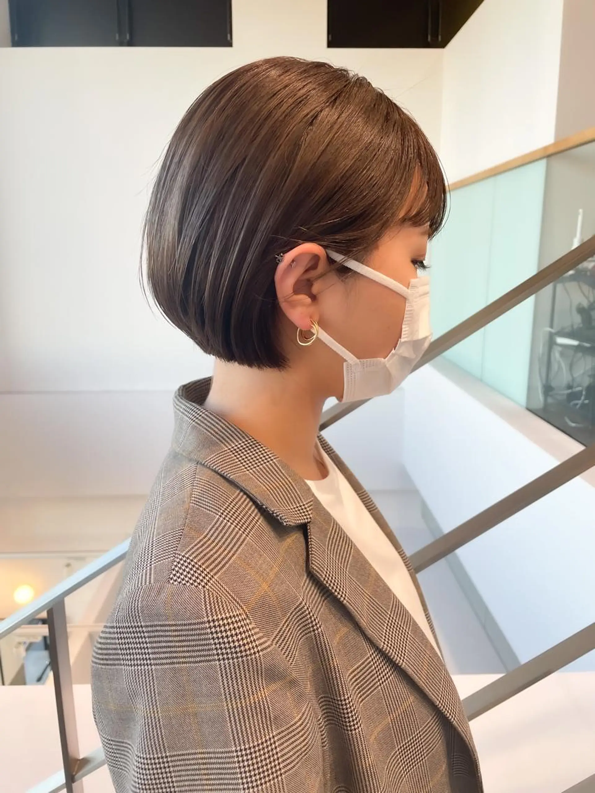 ショート カラー ヘアアレンジ アイブロウ ミニボブ/ブリーチ 🌈MISATOのヘアスタイル