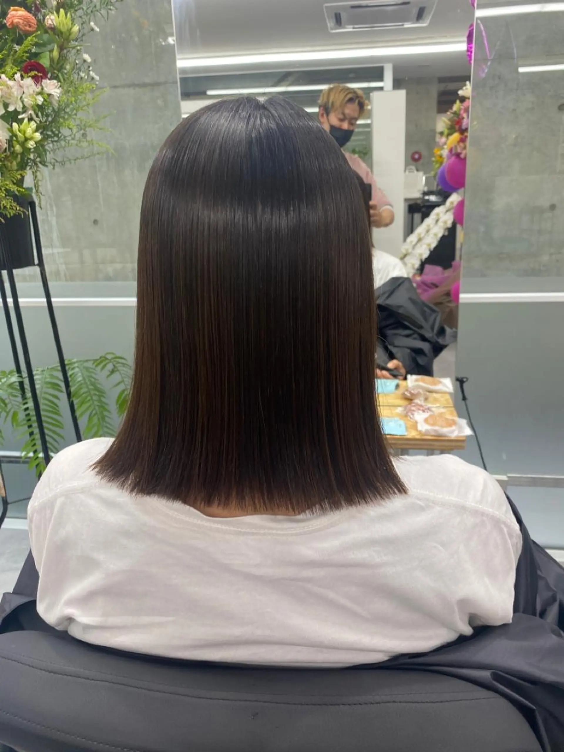 セミロング カット 縮毛矯正 トリートメント welring hair salonのヘアスタイル