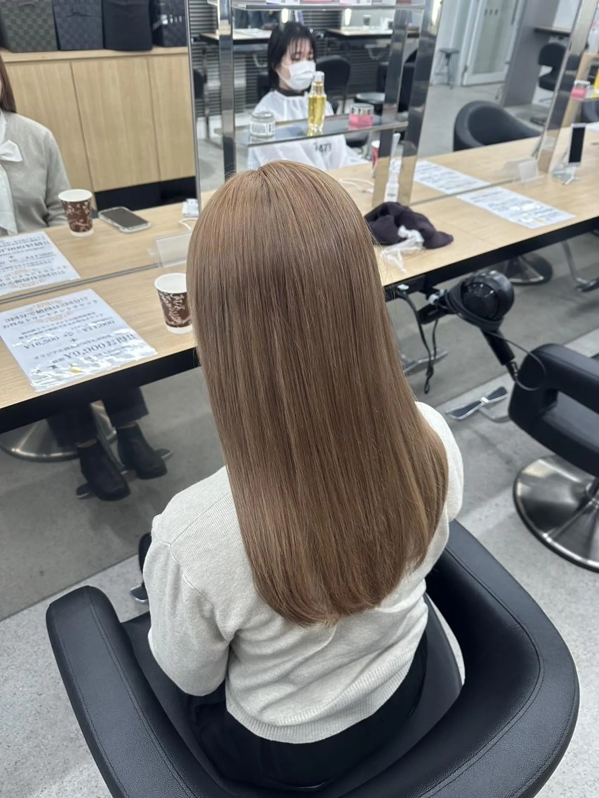 ロング カラー ヘアアレンジ ヘアカラー トリートメント ヘッドスパ ヘアセット NAMI🤎ブラウン &ミルクティー🤍のヘアスタイル