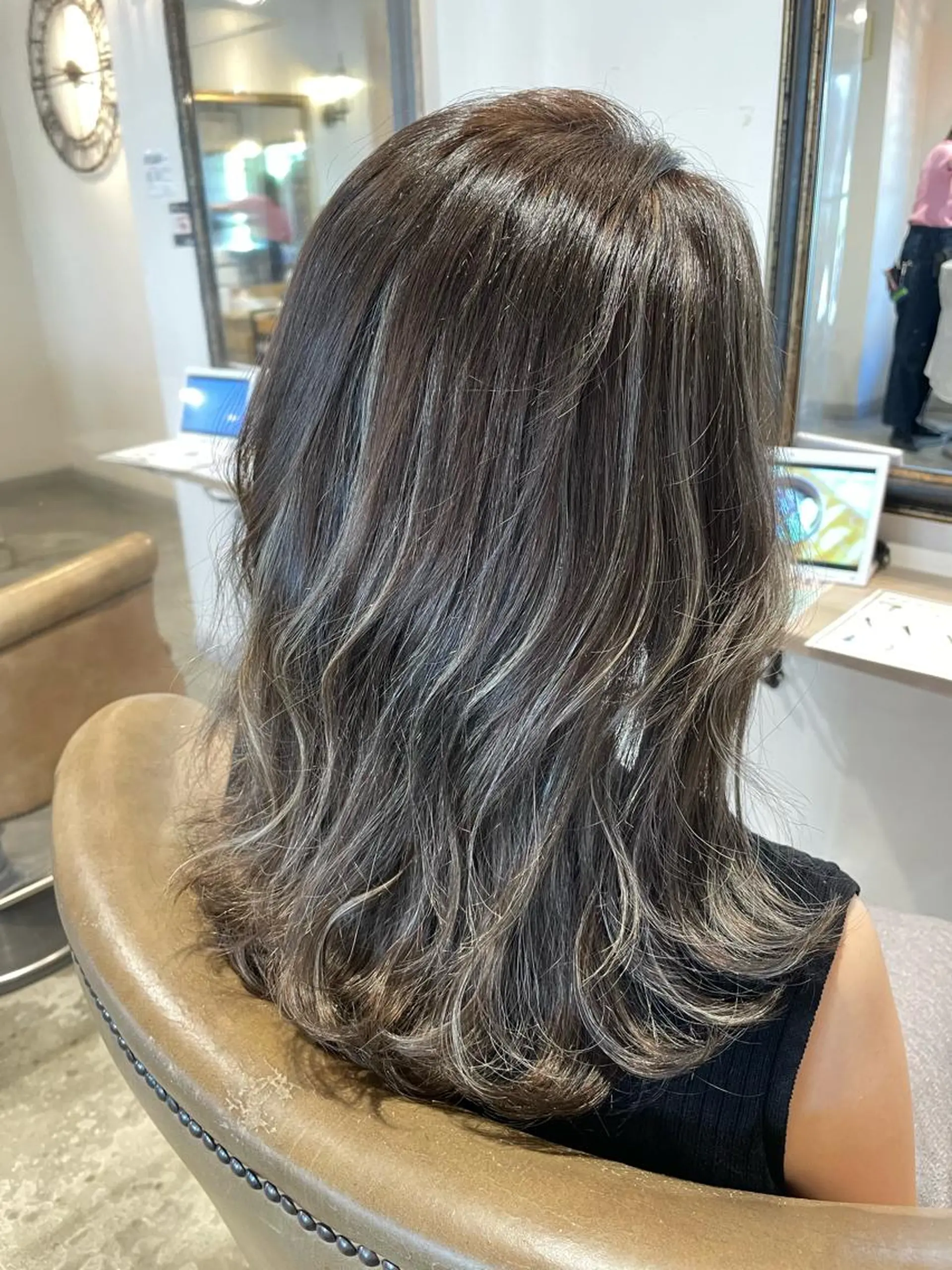 ミディアム カラー パーマ ヘアアレンジ キッズ カット ヘアカラー トリートメント 韓国♡ハイライト ♡YURIのヘアスタイル