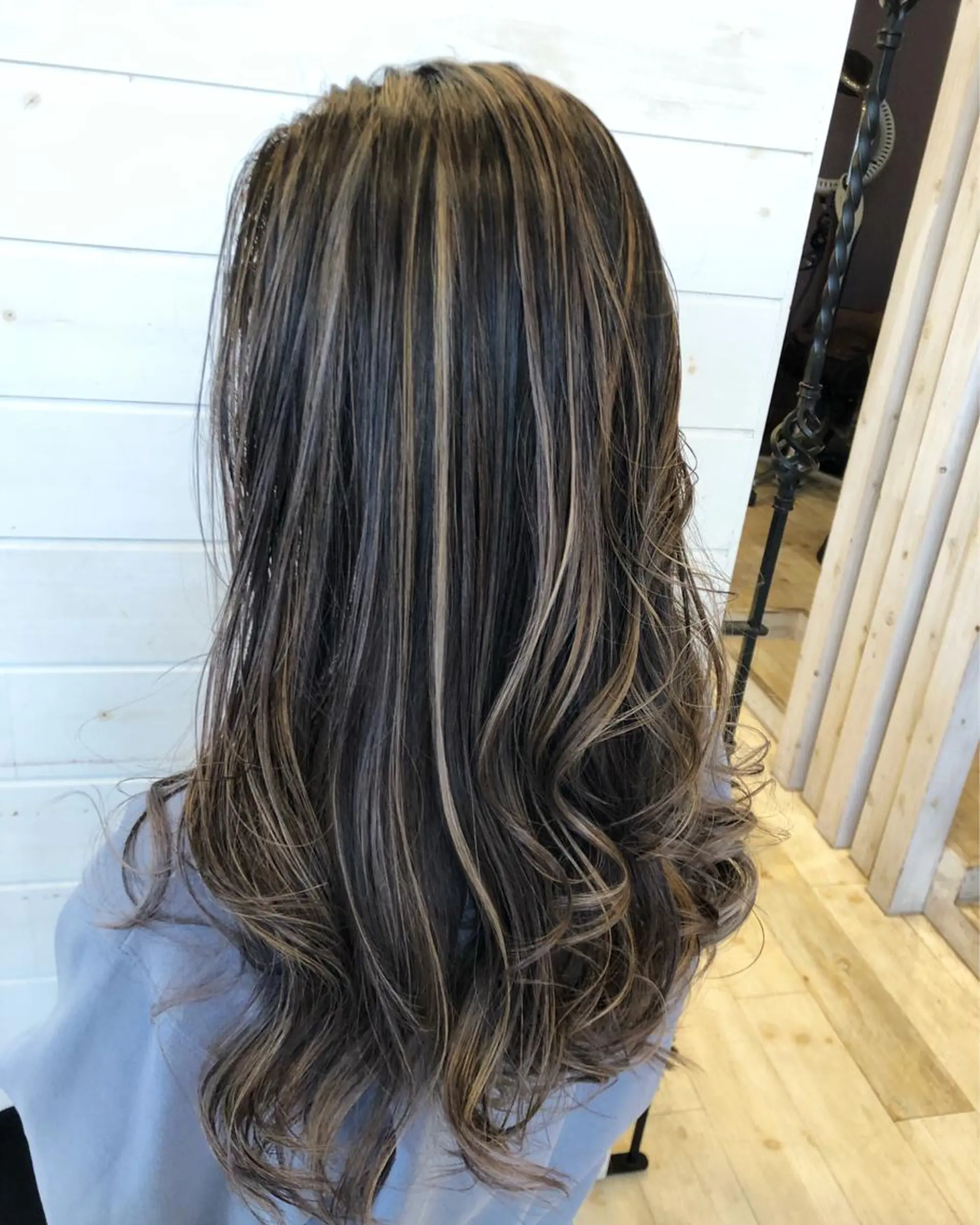 ロング カラー ハイライトカラー ハイライト 東恩納 誠のヘアスタイル