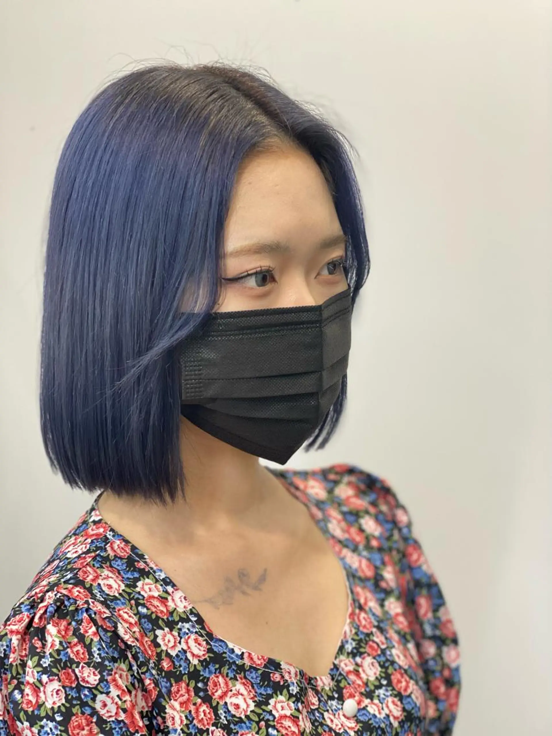 ショート カラー ブリーチ デザインカラー ハイトーンカラー 似合わせカット ウルフカット 梅田l大人韓国ヘア レイヤー×艶カラーのヘアスタイル
