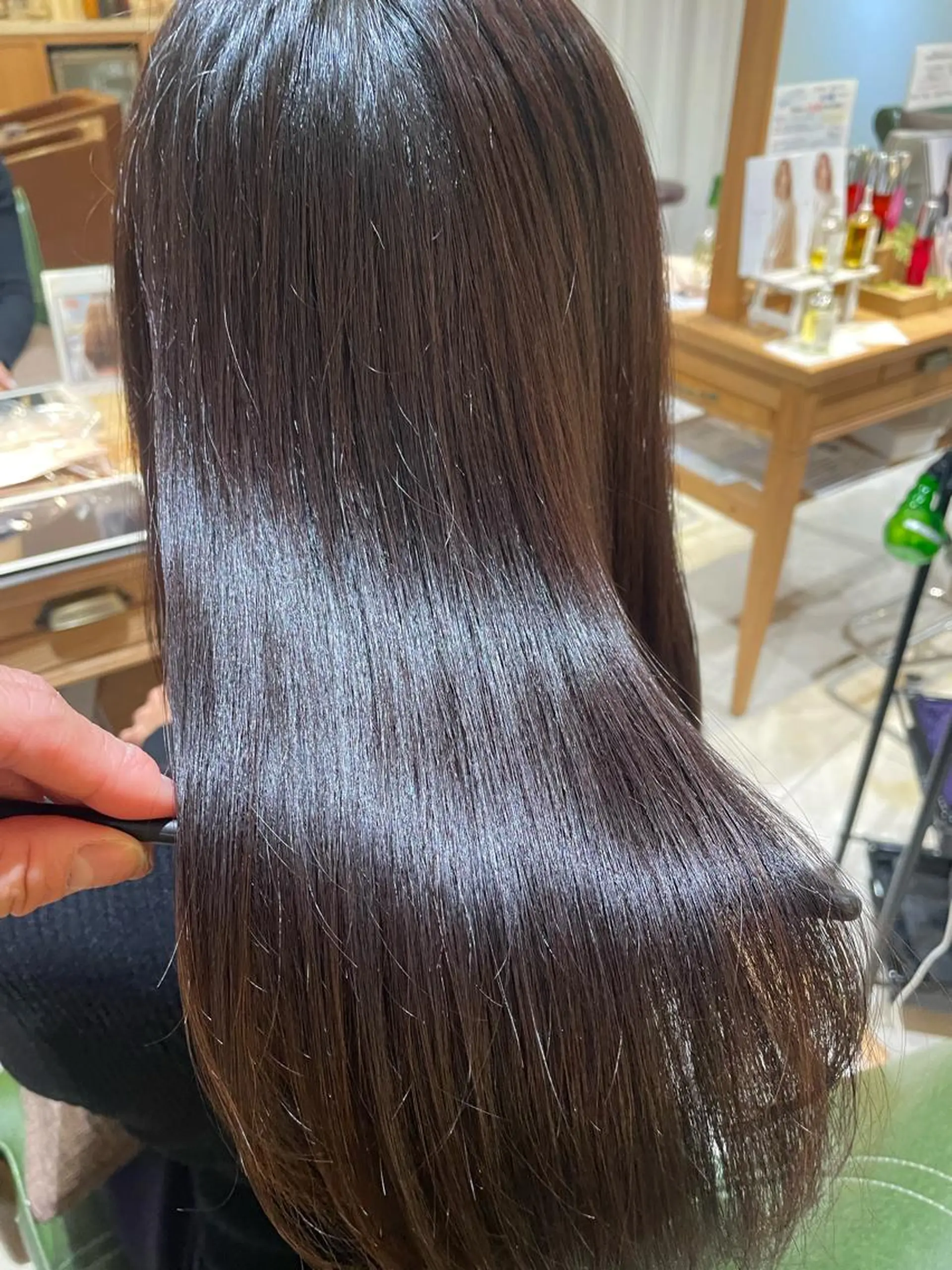 セミロング カラー 髪質改善 カット ヘアカラー トリートメント 過去一の柔髪ヘア 🌿einshairのヘアスタイル