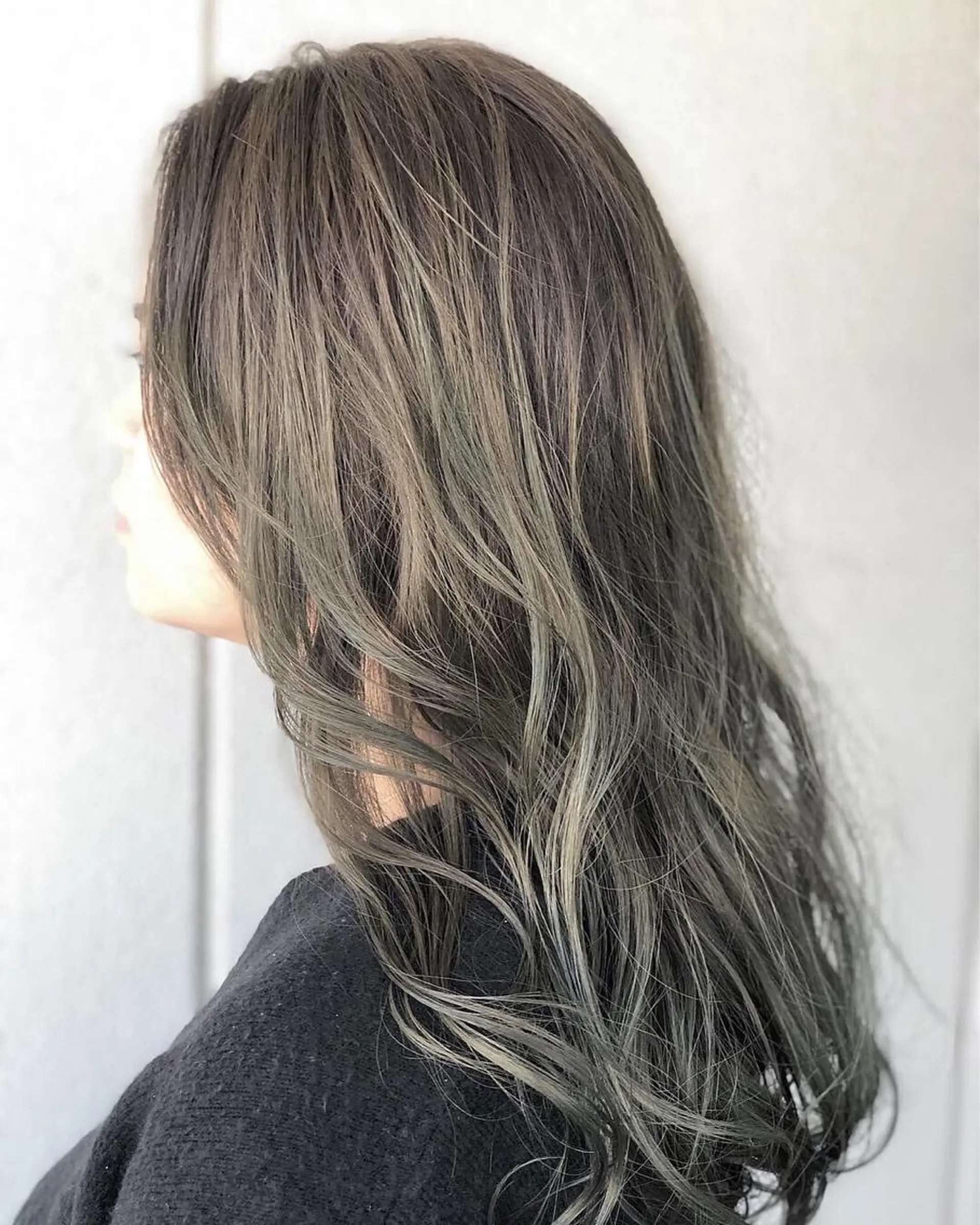 ロング カラー かわさき ともやのヘアスタイル