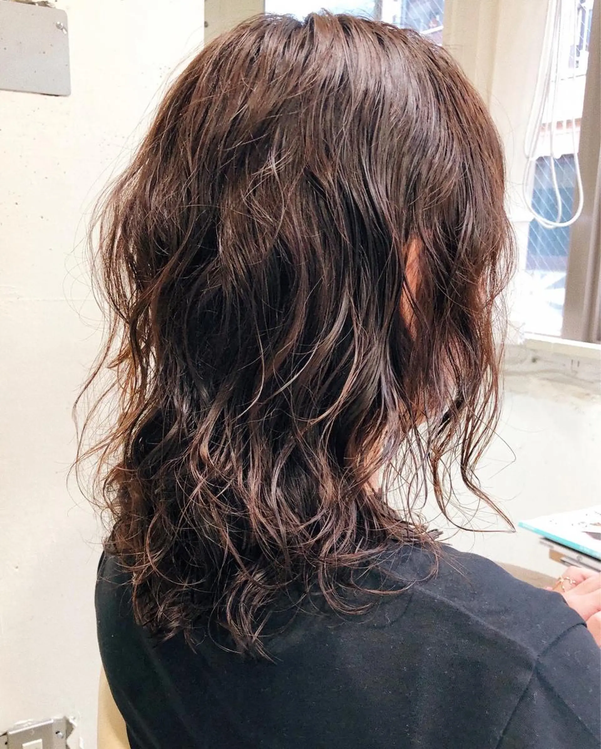 ミディアム パーマ ミディアムパーマ エアウェーブ ❏アンニュイパーマ 川原畑 拓也❏のヘアスタイル