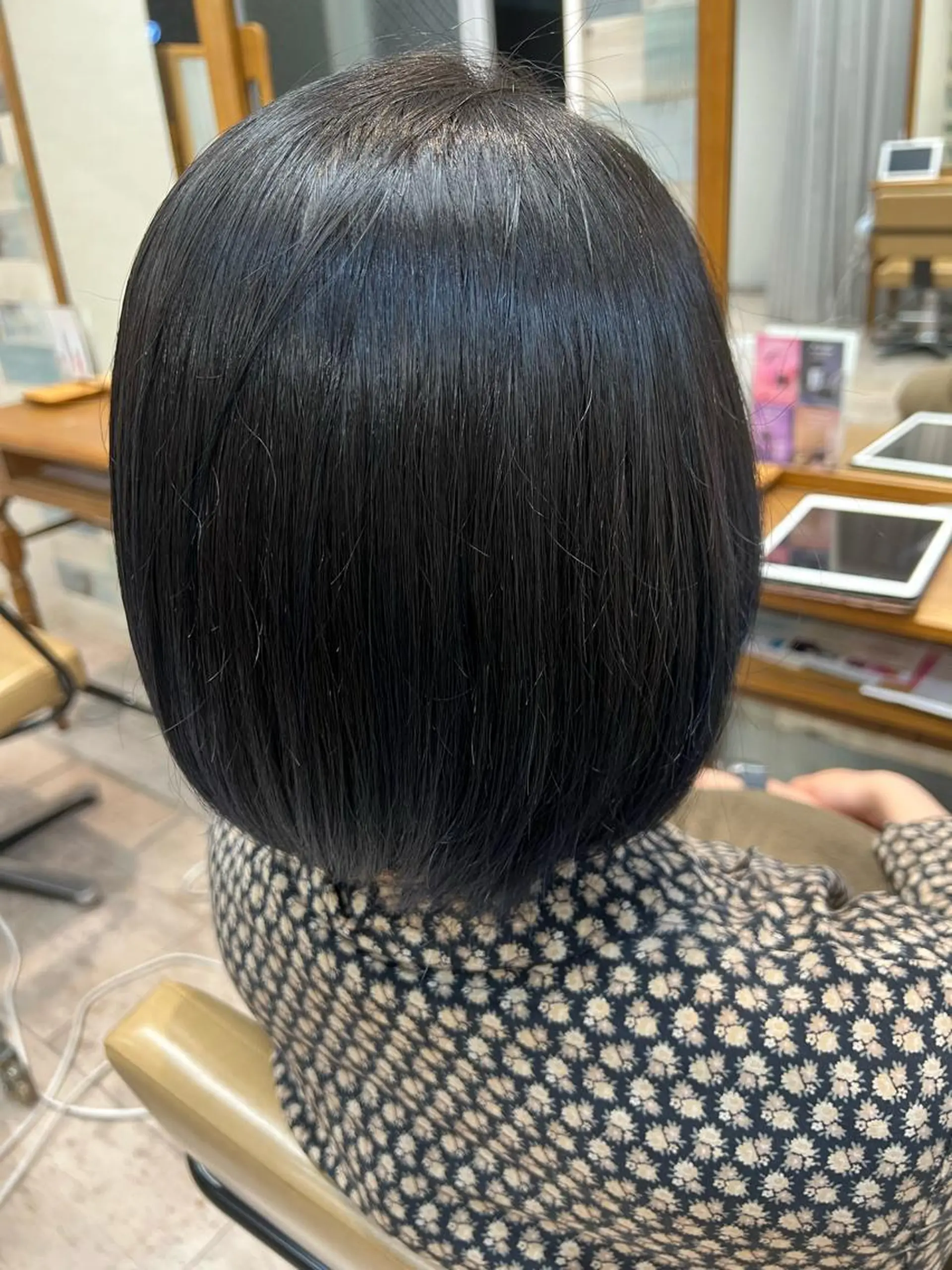 ミディアム Shun 透明感カラ ー/似合わせカットのヘアスタイル