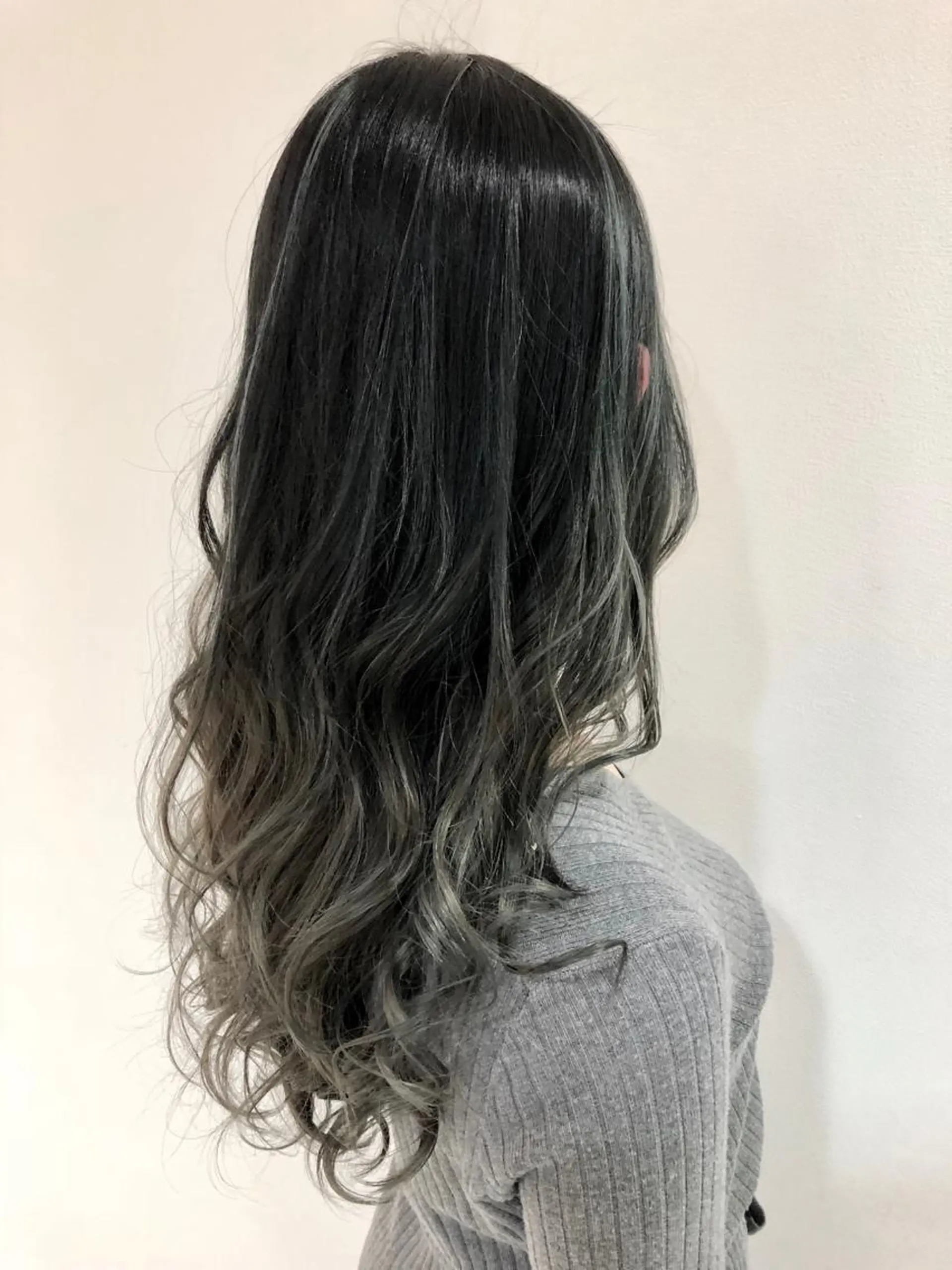 ロング ハイライト 田村拓巳 韓国風、髪質改善のヘアスタイル