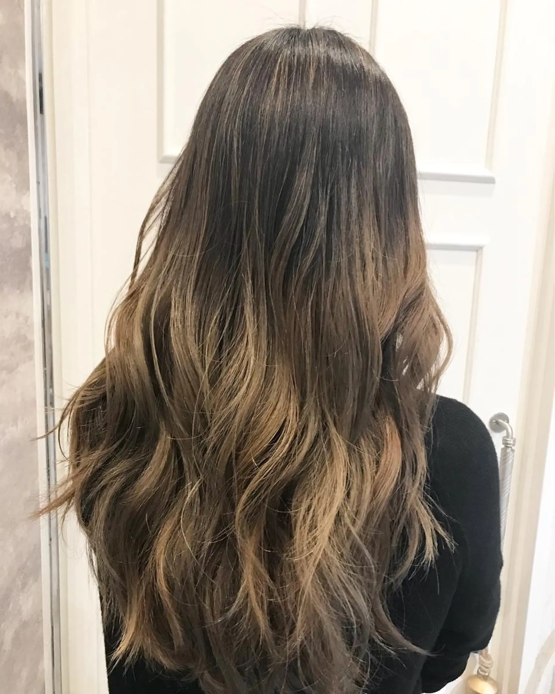 ロング カラー uru" すずきさゆりのヘアスタイル