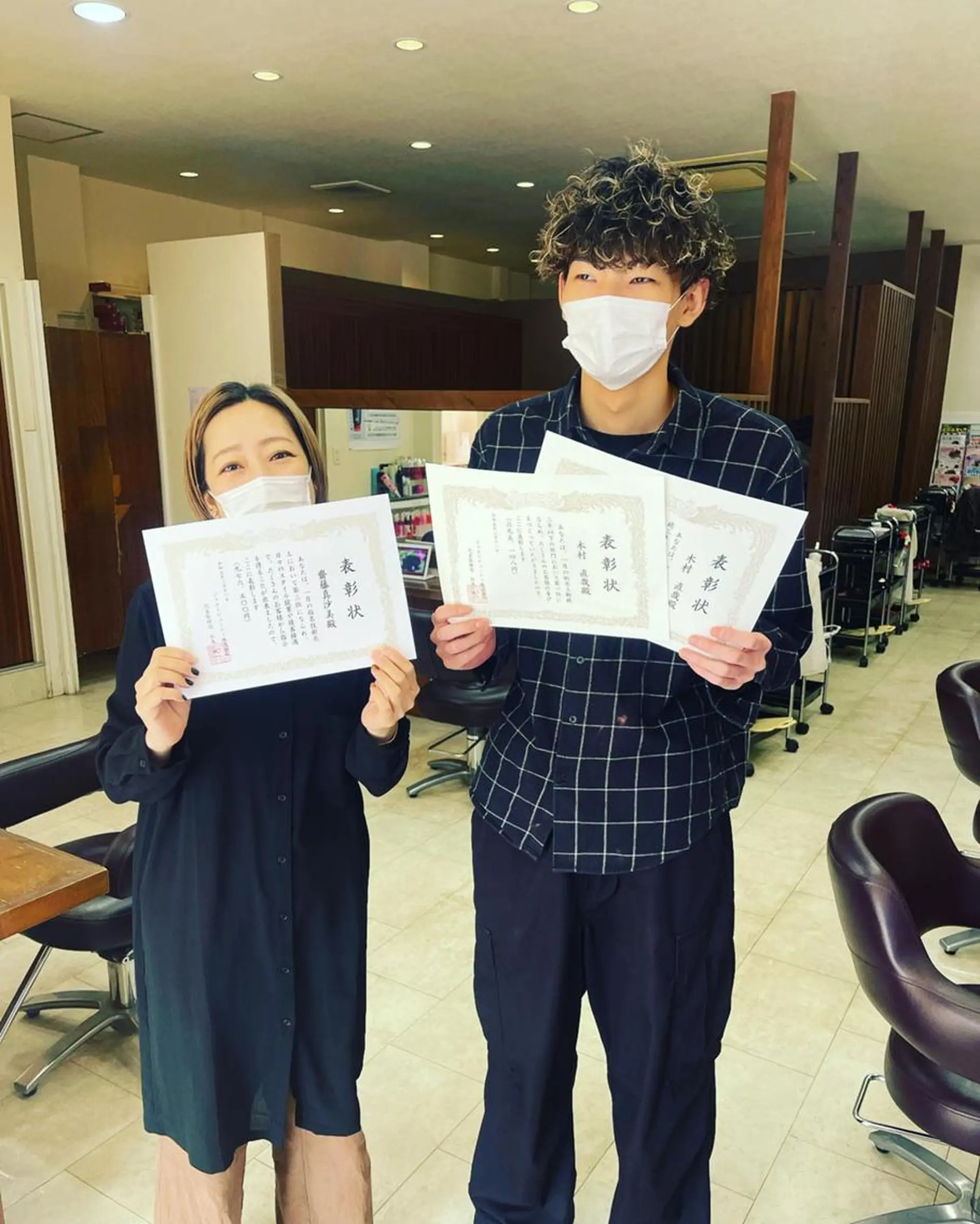 ショート カラー ダブルカラー ハイライトカラー インナーカラー ハイライト 髪質改善 justbeauty CiNQのヘアスタイル