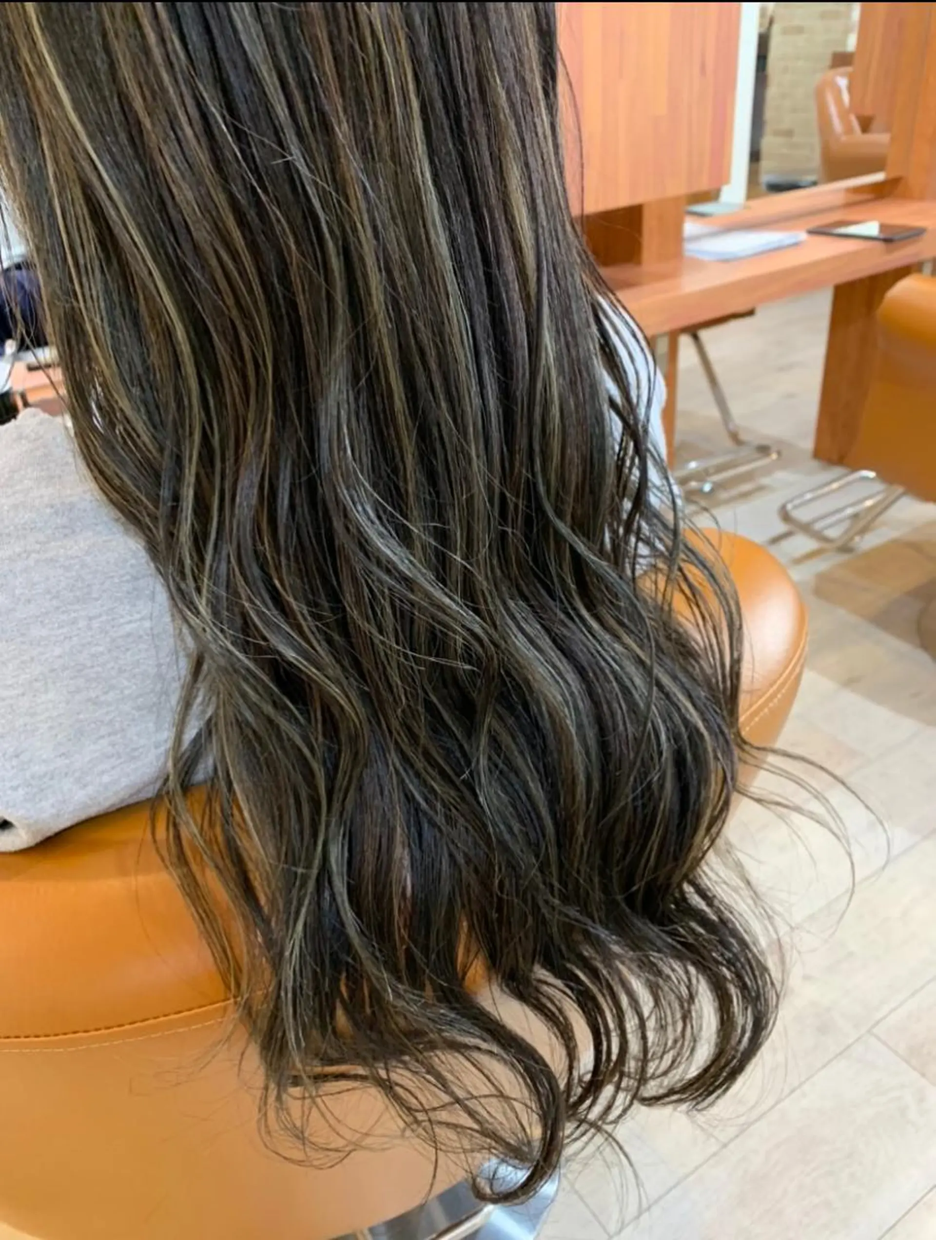 ロング カラー ハイライトカラー ハイライト brace立花 ✂︎ 吉田 茉由のヘアスタイル