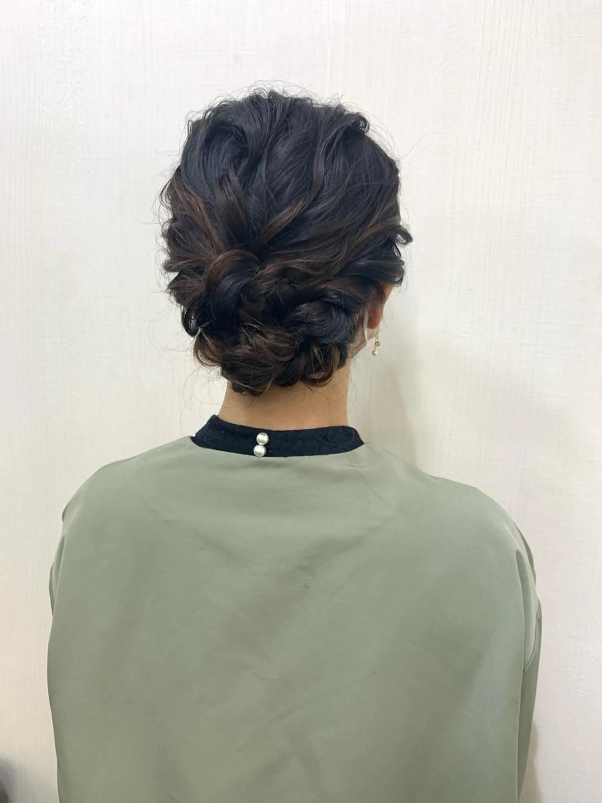 ロング ヘアアレンジ ハーフアップ 結婚式・ブライダル ヘアセット きむえり/髪質改善 /うねり広がり改善のヘアスタイル