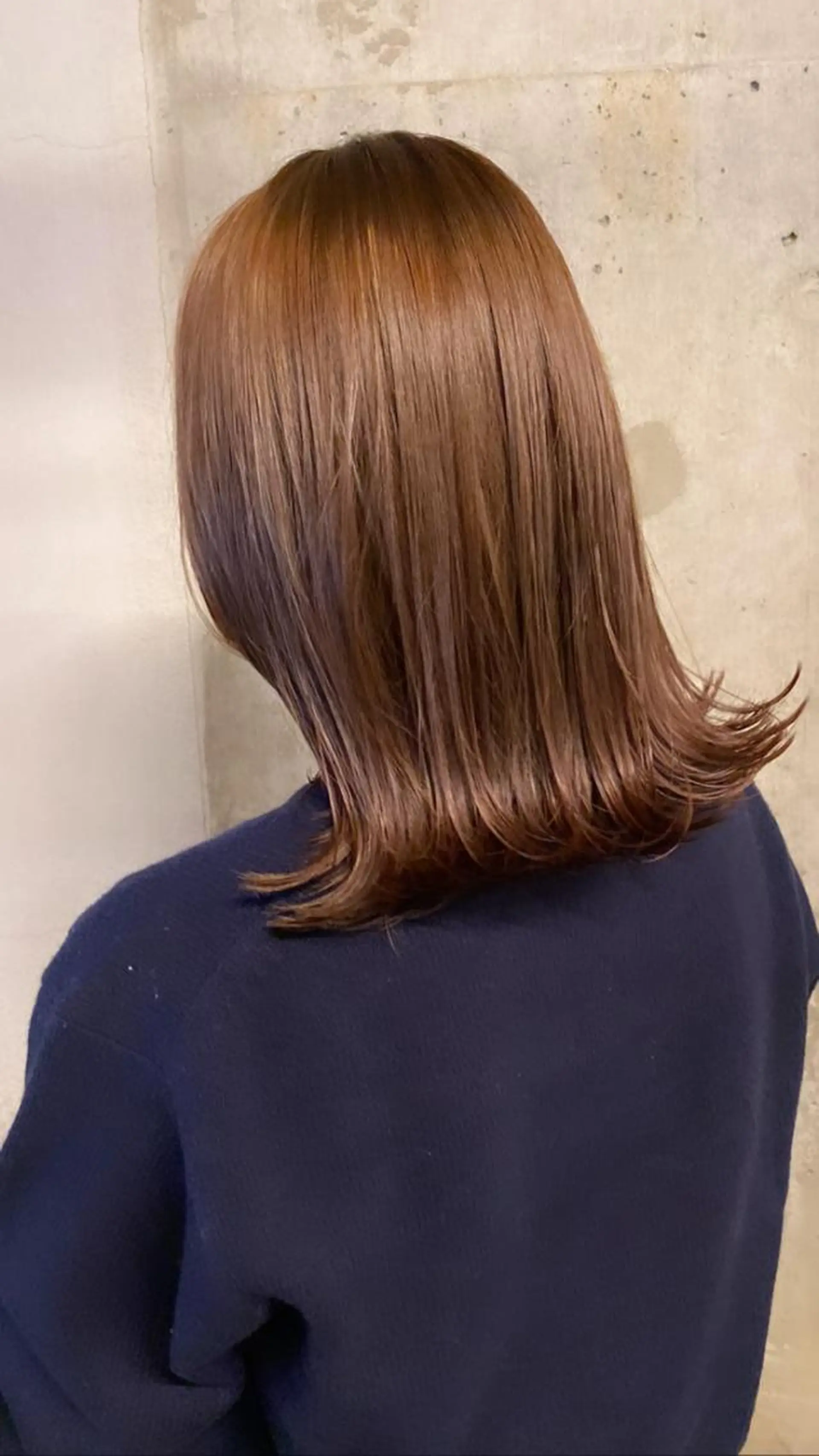 ミディアム カラー ブラウンカラー ショコラブラウン KVELL ユナのヘアスタイル