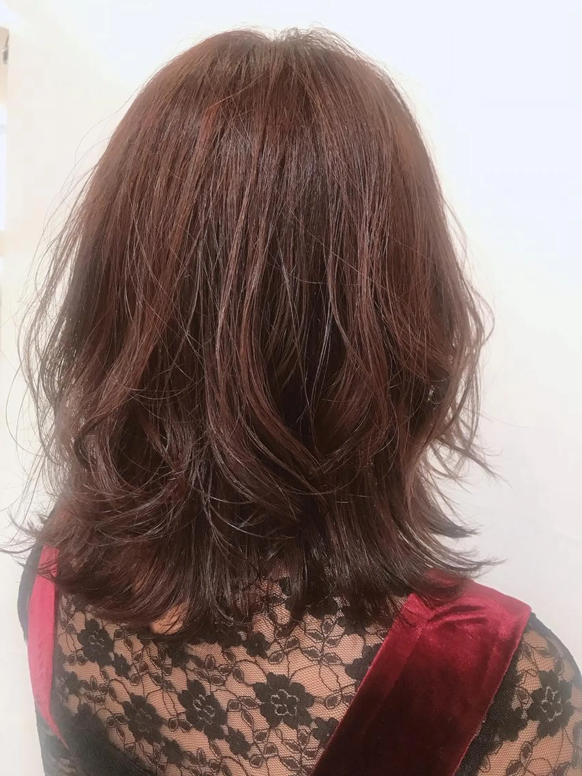 ミディアム カラー トレンドヘアーに🌈 川村　静香のヘアスタイル