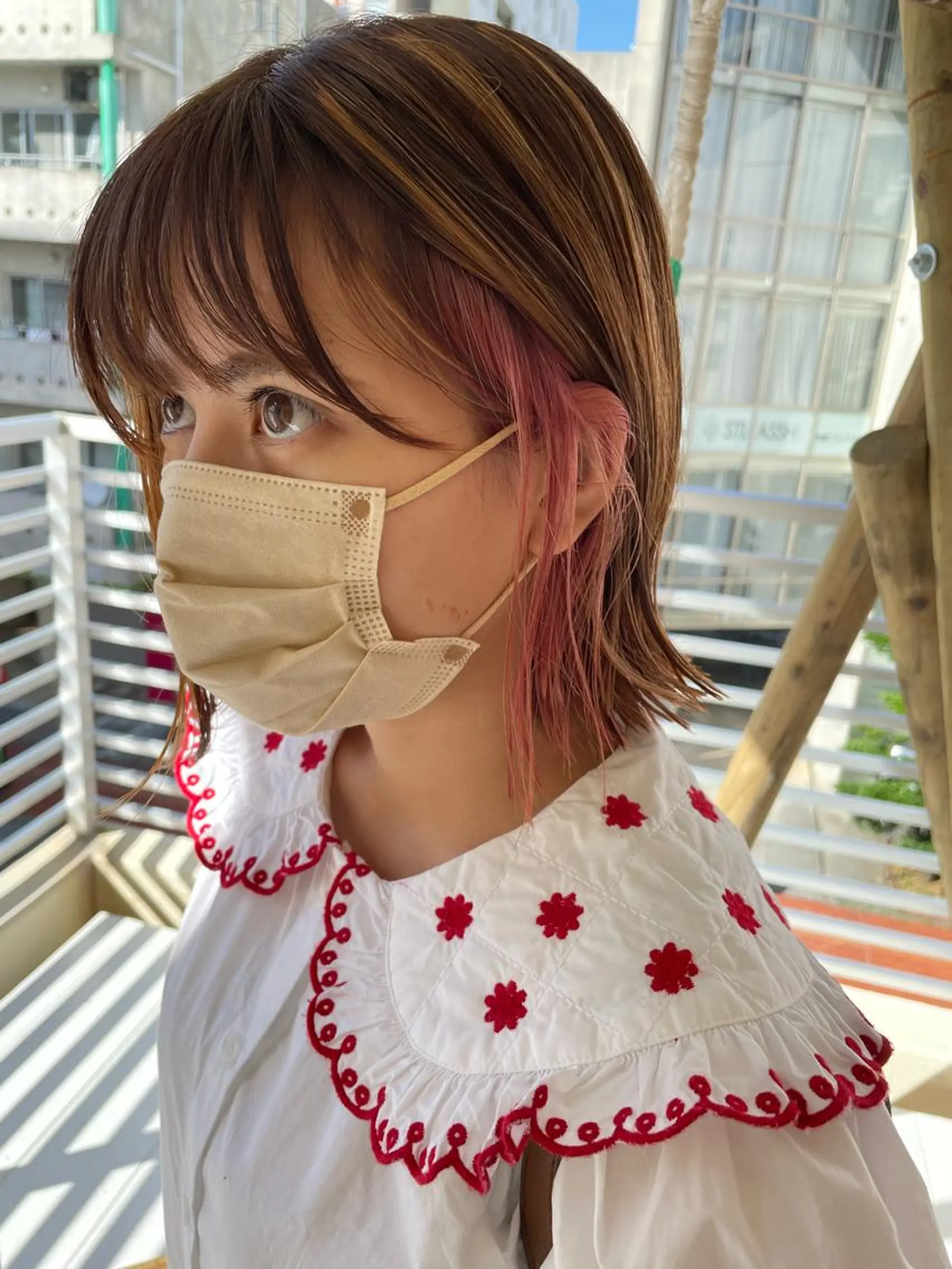 ショート 切りっぱなしボブ ショートボブ ハンサムショート 丸みショート アッシュ カット ヘアカラー トリートメント モテ髪/ボブ/ショー ト/アダチフウトのヘアスタイル