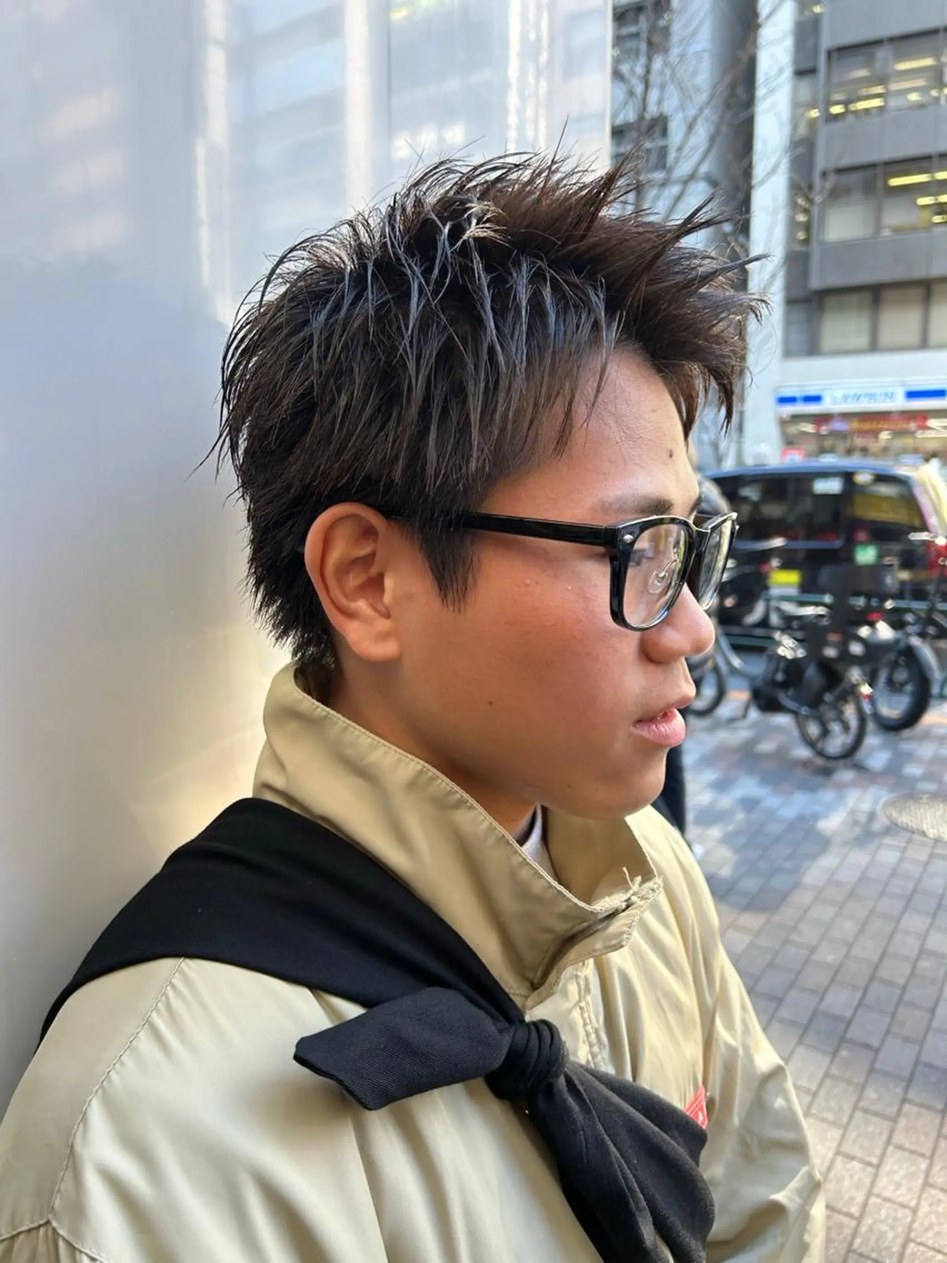 ショート メンズ メンズブリーチ メンズハイライト メンズインナーカラー メンズパーマ プードルパーマ カット charme所属・💈メンズ短髪特化 ✂︎伊藤大輝💈のヘアスタイル