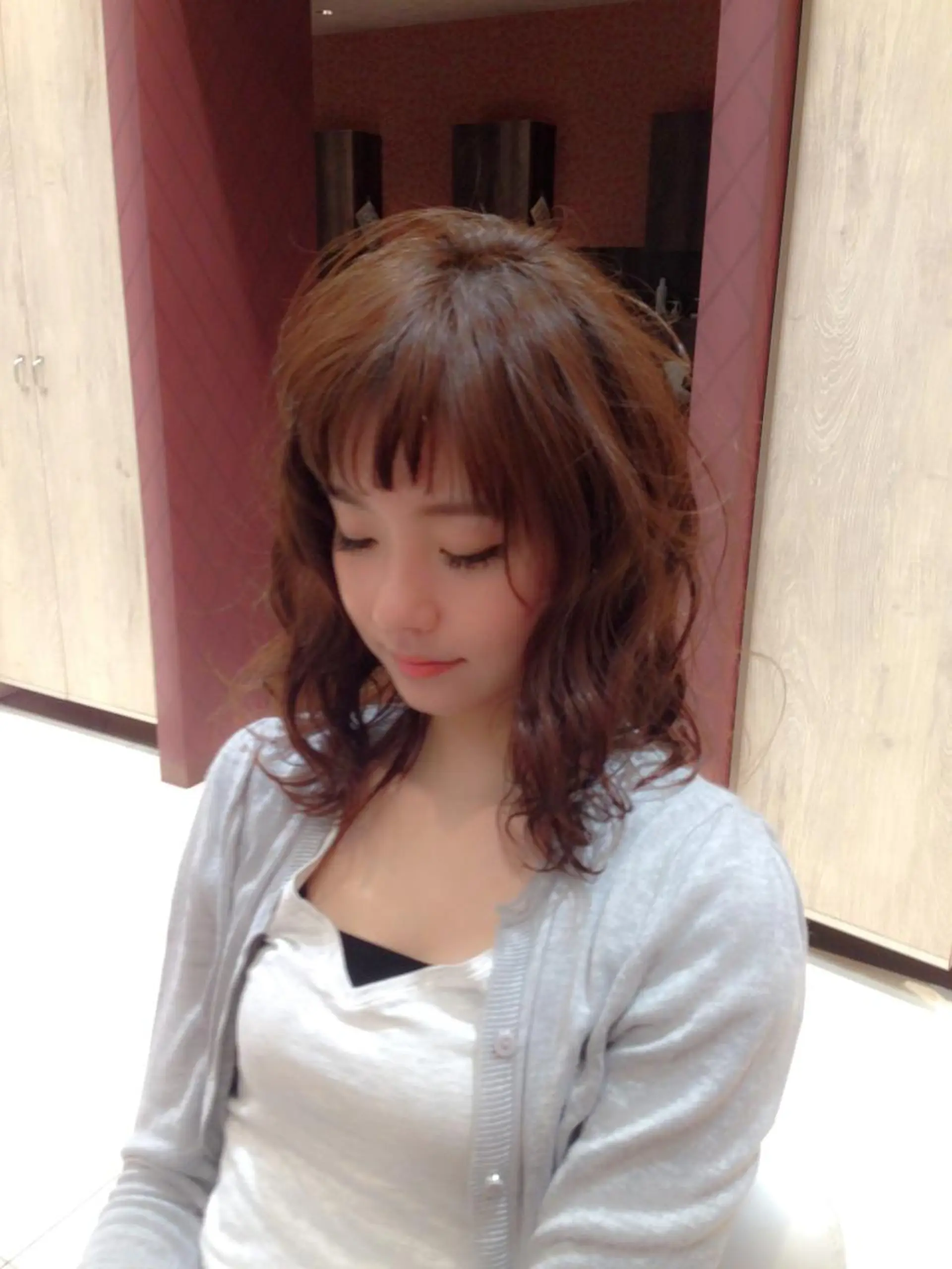 セミロング パーマ セミロングパーマ ブリーチ/ハイトーン SERINAのヘアスタイル