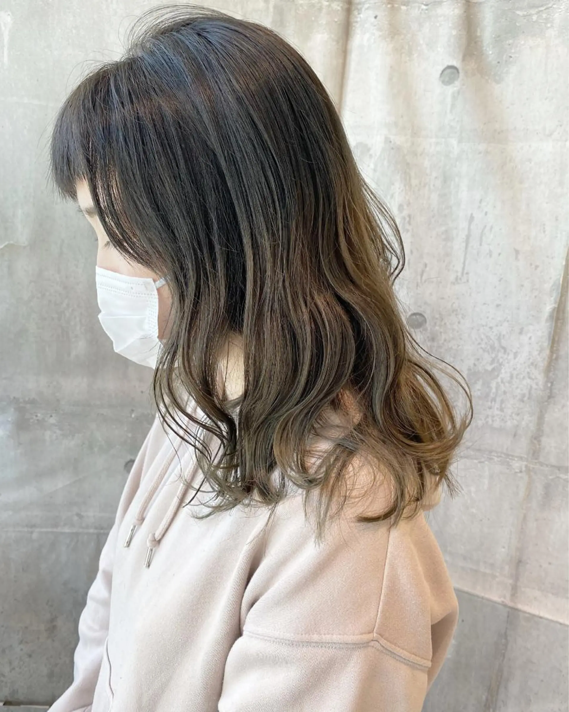 ミディアム カラー ウルフカット ハッシュカット/七海のヘアスタイル