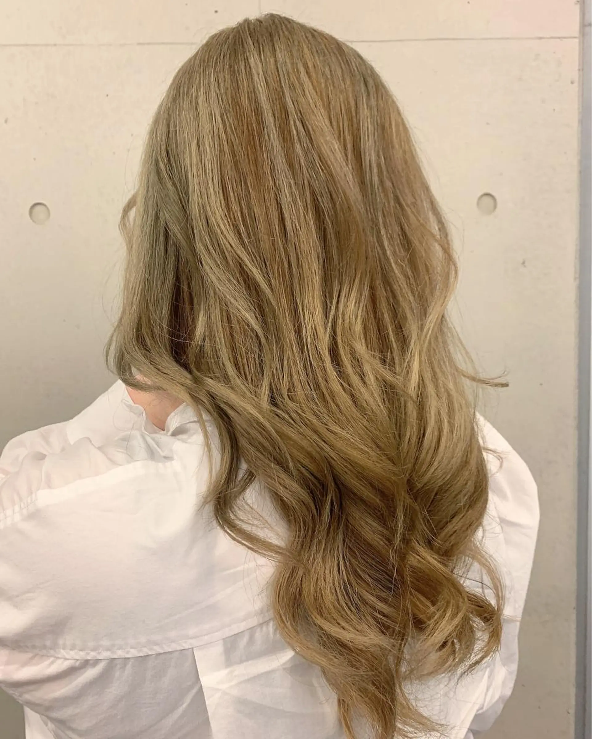カラー ベージュカラー ミルクティーベージュ 髪質改善/縮毛矯正 ツヤ髪🩷さつきのヘアスタイル