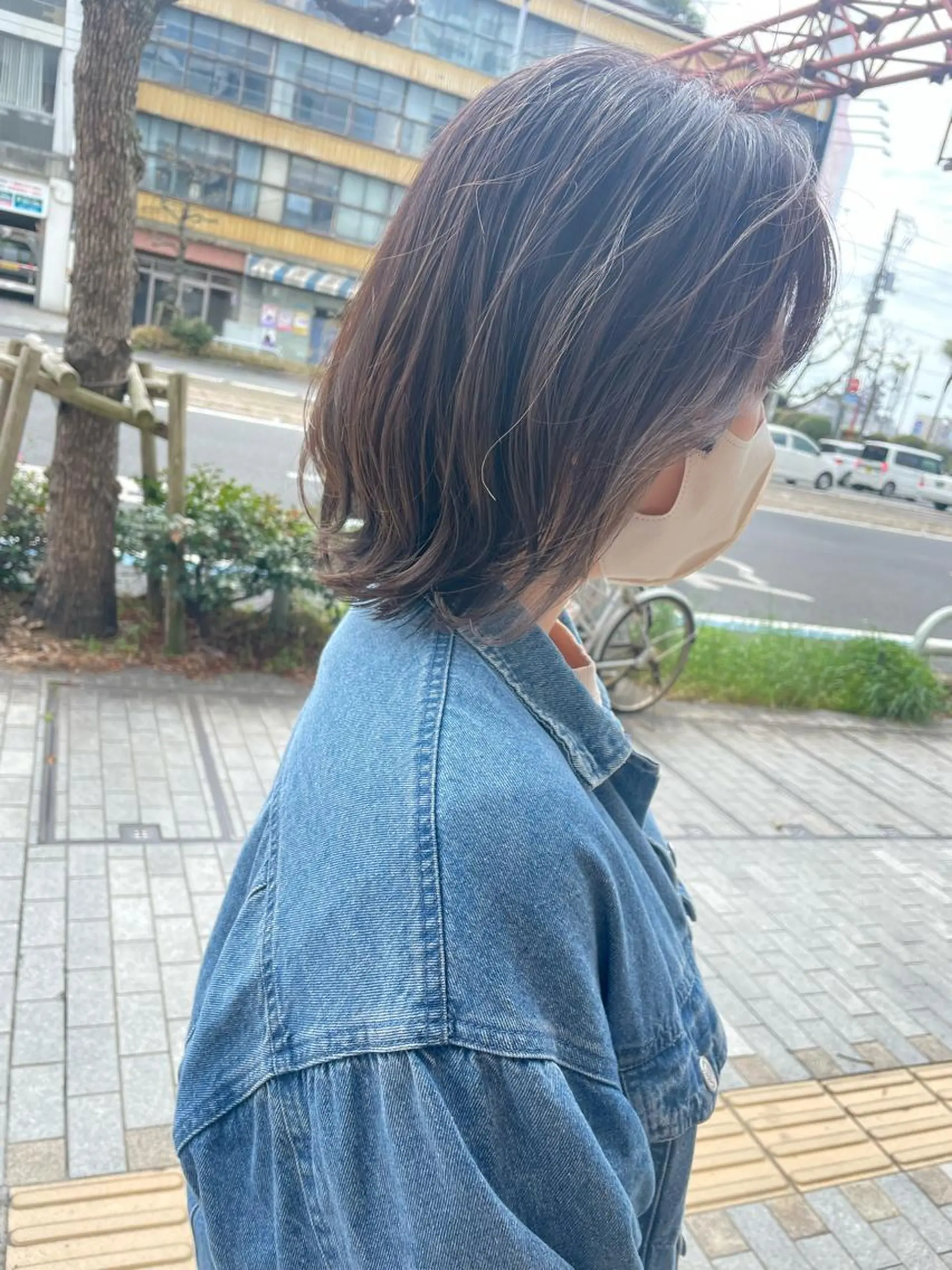 ミディアム カラー レイヤーカット Era Hatsuneのヘアスタイル