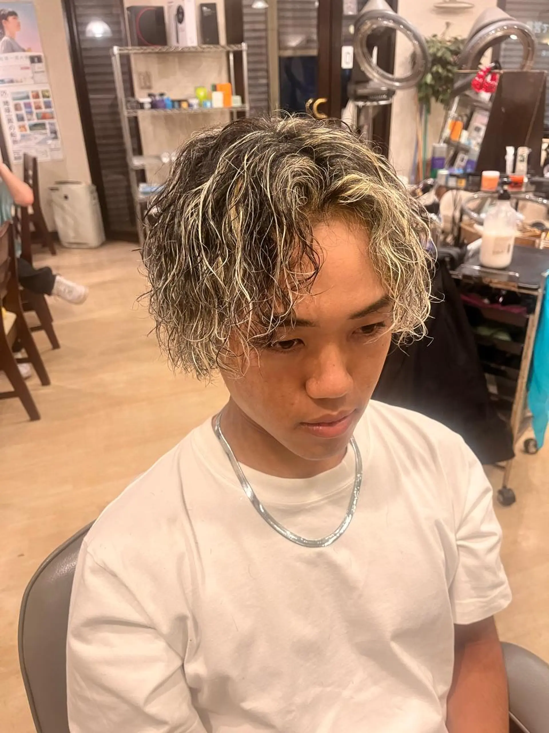 ショート カラー パーマ メンズ 波巻きパーマ カット パーマ Men'ssalon LiG／kaitoのヘアスタイル