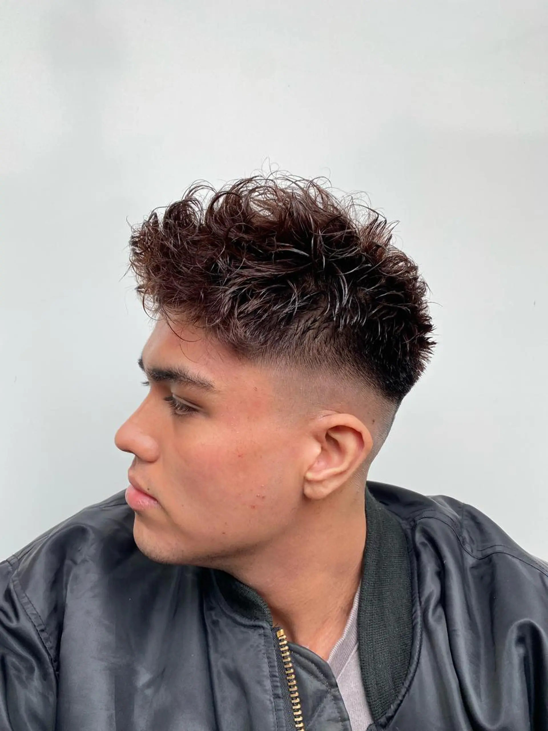 メンズ フェードカット メンズパーマ スキンフェード メンズサロン AXLのヘアスタイル