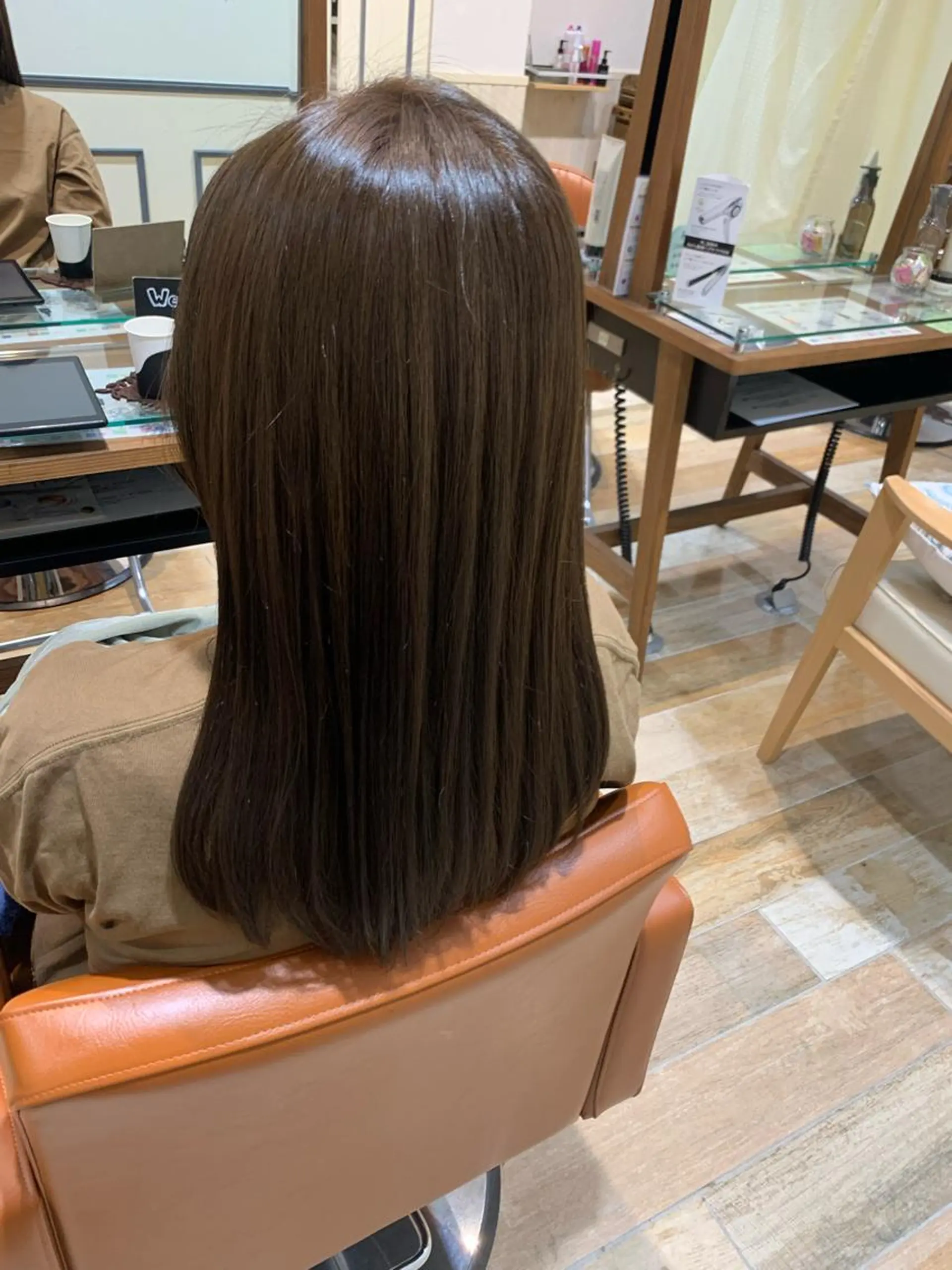 カラー ヘアカラー 須藤 向日葵のヘアスタイル