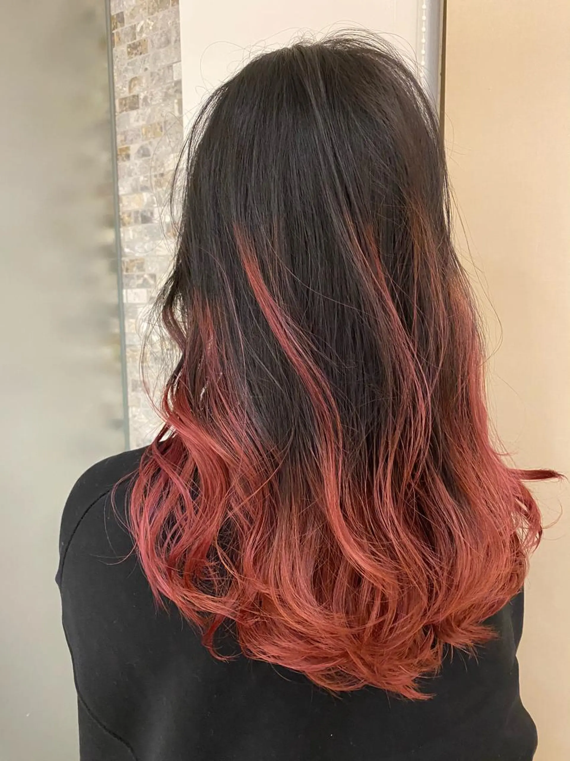 ロング カラー 平山 美緒のヘアスタイル