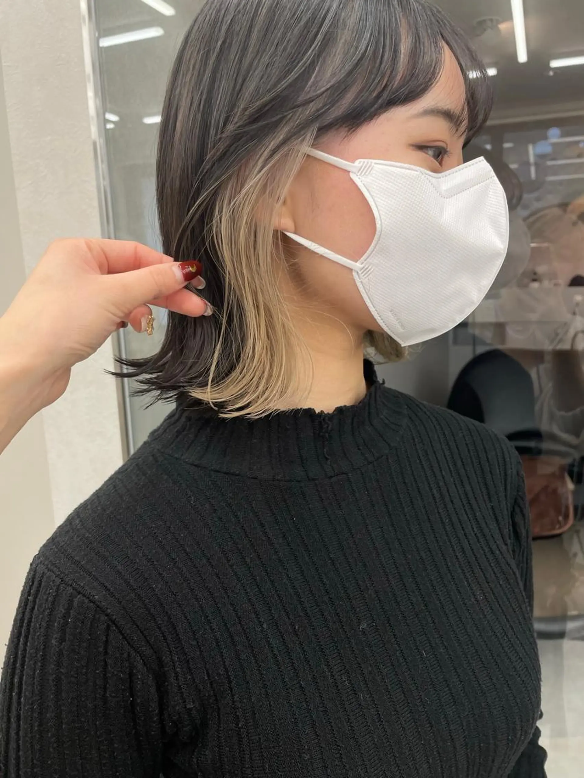 ミディアム 韓国風カラー エクステ 顔周りカット 髪質改善 韓国風ヘア カット ヘアカラー トリートメント Lond  mare 🦋ayana🦋のヘアスタイル