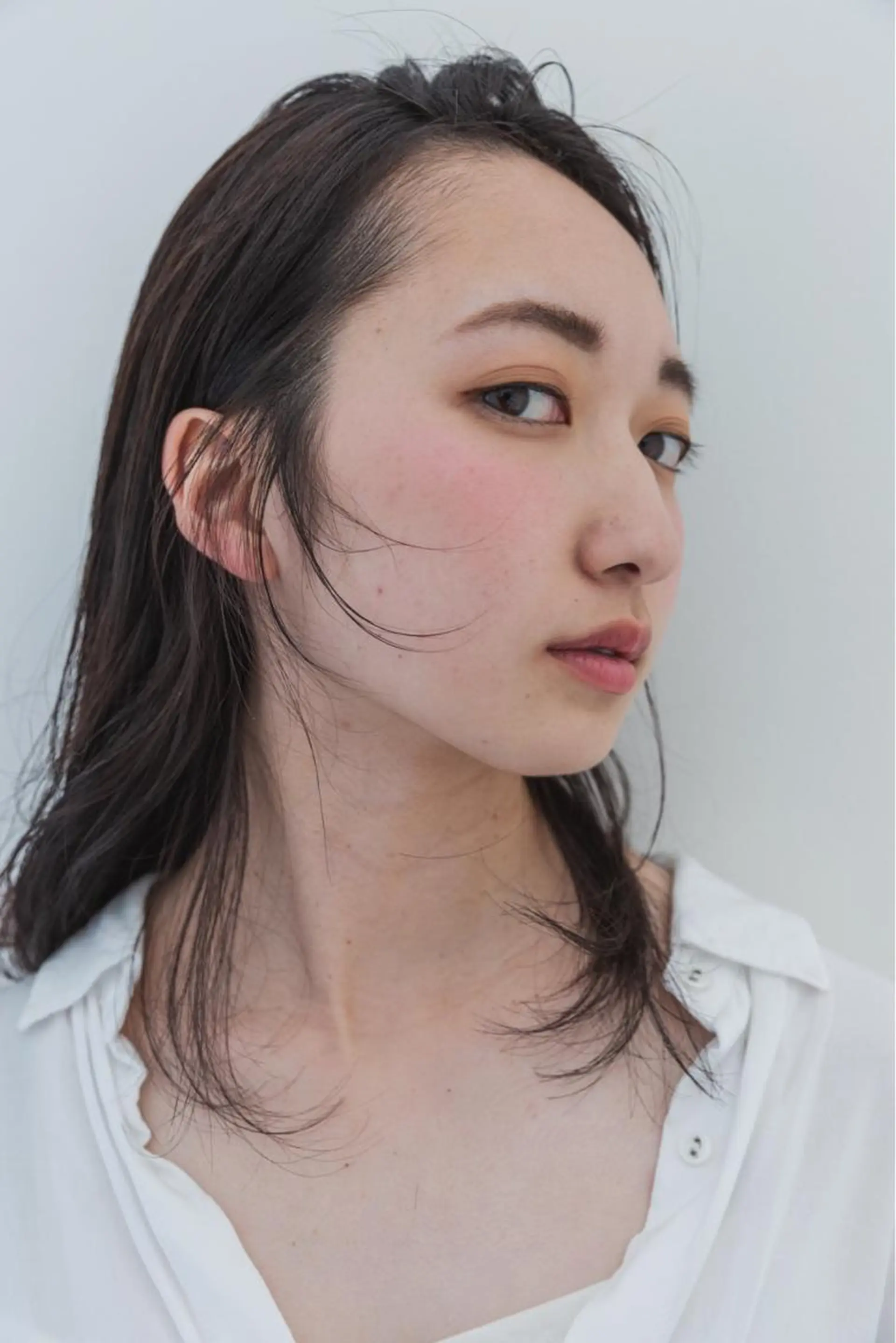 セミロング カラー ツジガキ ユウスケのヘアスタイル