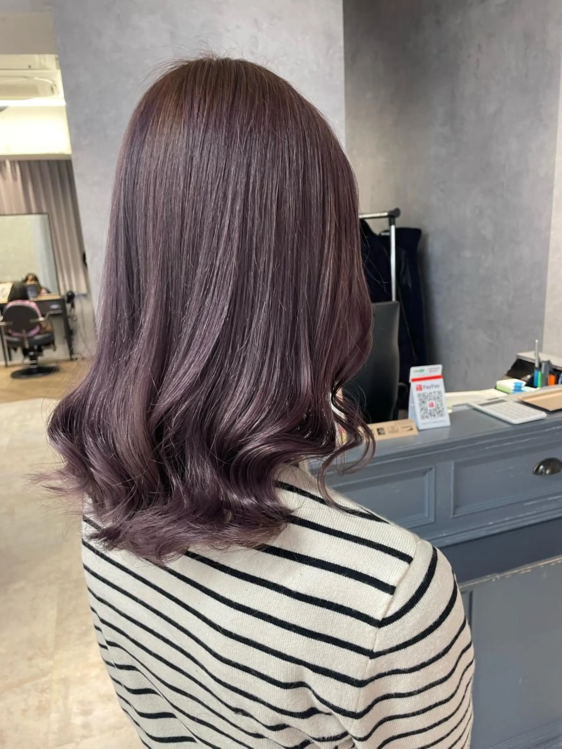 セミロング Cielro/ダブル カラー/西田咲希のヘアスタイル