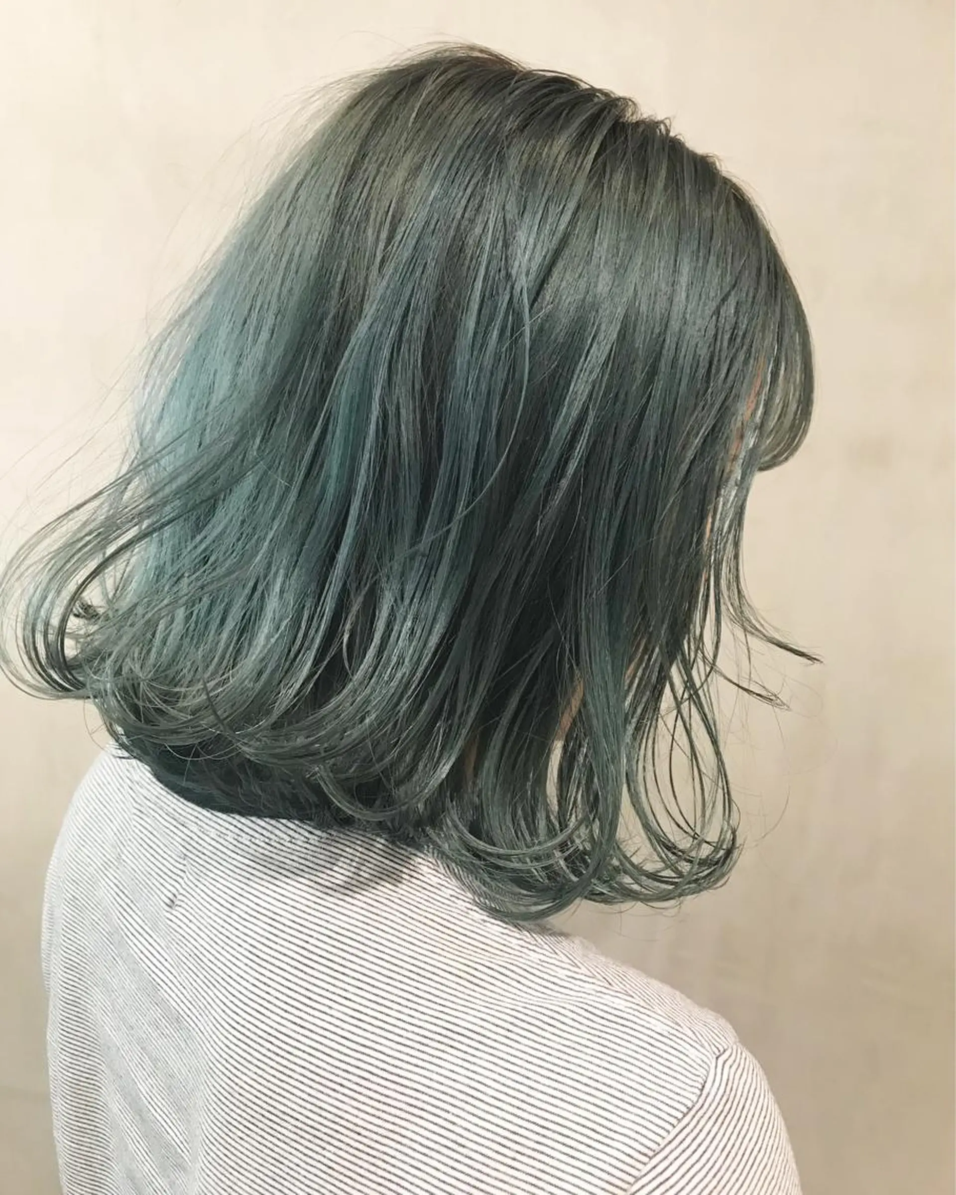 ミディアム カラー カット ヘアカラー トリートメント 優作 〜圧倒的信頼〜のヘアスタイル