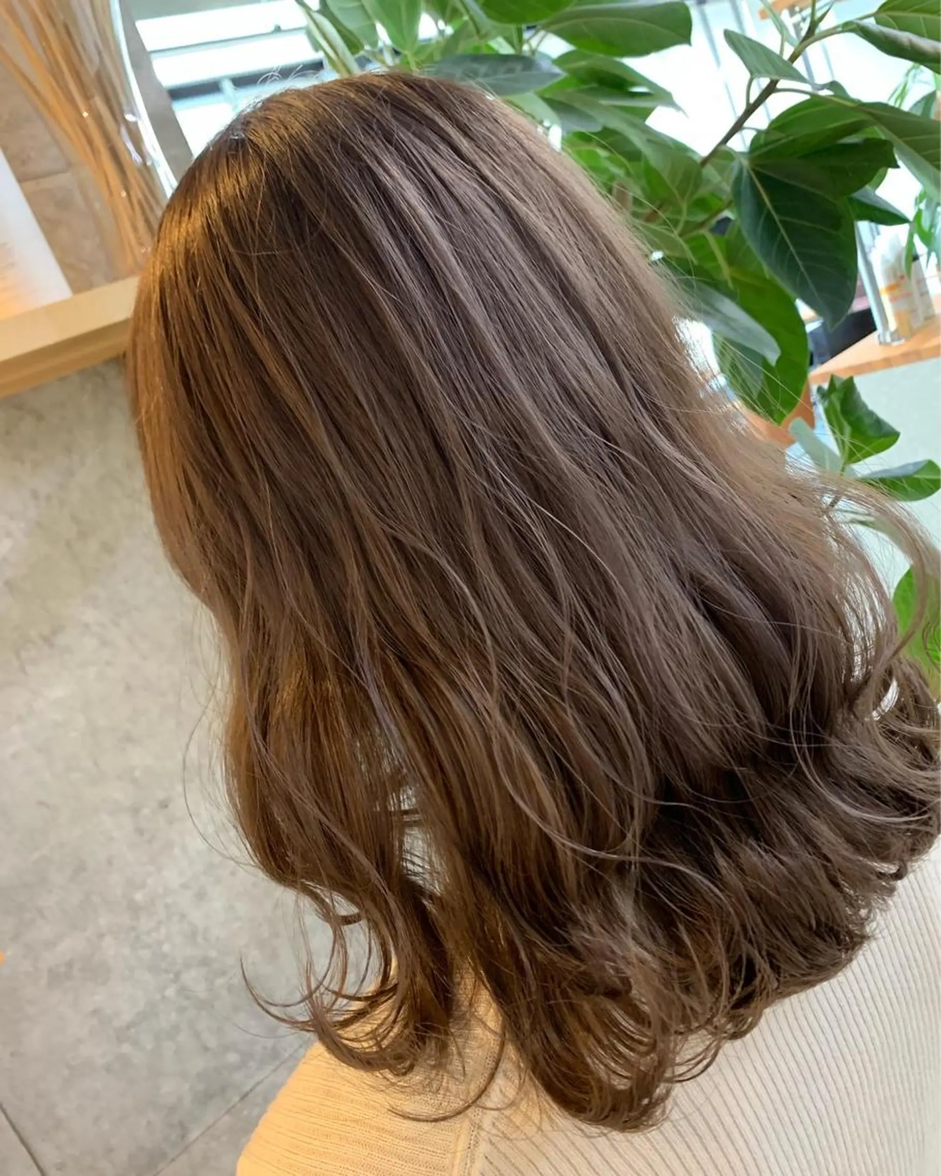 セミロング カラー ヘアカラー トリートメント 天野 開のヘアスタイル